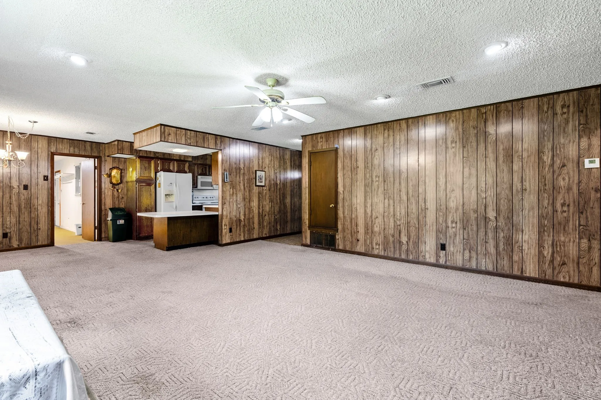 Single Family Residence For Sale in Rains County , 450 RS County Road 4480, Point, Texas 75472, 3 Bedroom, 2 Bathroom, 1 Garage spaces, 945 Sqft, built in 1978, mls#21342522, Real Estate Agent in Point, Homes For Sale in Rains county, Homes For Sale in Point, Realtor in Point Texas, Real Estate Brokerage Independent Realty Texas, Luminita Cordes Realtor