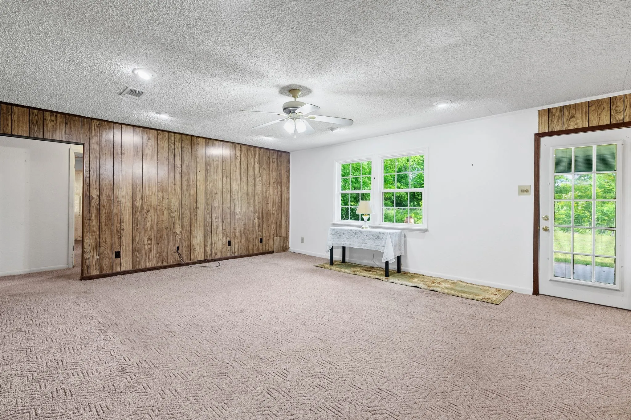 Single Family Residence For Sale in Rains County , 450 RS County Road 4480, Point, Texas 75472, 3 Bedroom, 2 Bathroom, 1 Garage spaces, 945 Sqft, built in 1978, mls#21342522, Real Estate Agent in Point, Homes For Sale in Rains county, Homes For Sale in Point, Realtor in Point Texas, Real Estate Brokerage Independent Realty Texas, Luminita Cordes Realtor