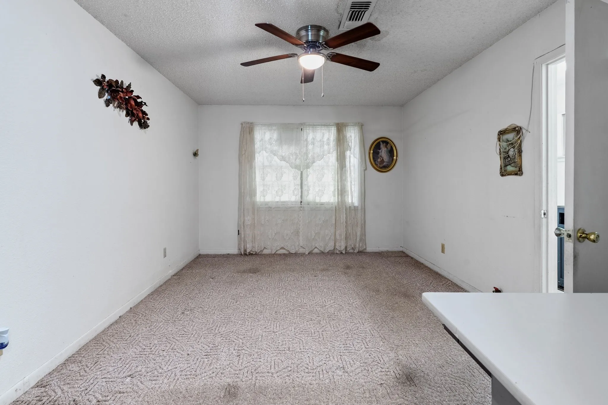 Single Family Residence For Sale in Rains County , 450 RS County Road 4480, Point, Texas 75472, 3 Bedroom, 2 Bathroom, 1 Garage spaces, 945 Sqft, built in 1978, mls#21342522, Real Estate Agent in Point, Homes For Sale in Rains county, Homes For Sale in Point, Realtor in Point Texas, Real Estate Brokerage Independent Realty Texas, Luminita Cordes Realtor