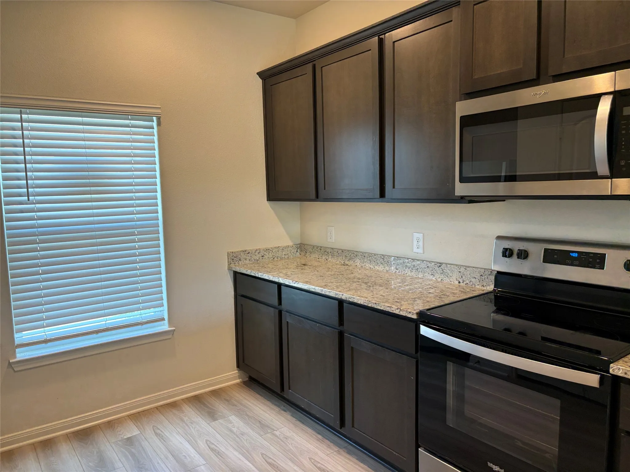 Single Family Residence For Sale in Wise County , 176 Banjo Trail, Newark, Texas 76071, 5 Bedroom, 3 Bathroom, 2 Garage spaces, 2,700 Sqft, built in 2022, mls#21342171, Real Estate Agent in Newark, Homes For Sale in Wise county, Homes For Sale in Newark, Realtor in Newark Texas, Real Estate Brokerage Independent Realty Texas, Luminita Cordes Realtor