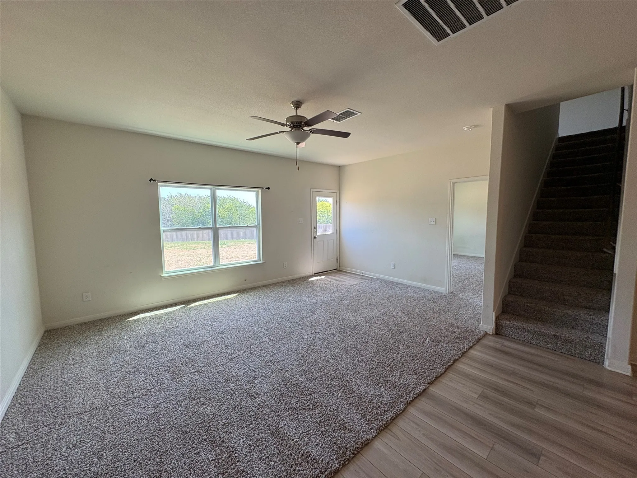 Single Family Residence For Sale in Wise County , 176 Banjo Trail, Newark, Texas 76071, 5 Bedroom, 3 Bathroom, 2 Garage spaces, 2,700 Sqft, built in 2022, mls#21342171, Real Estate Agent in Newark, Homes For Sale in Wise county, Homes For Sale in Newark, Realtor in Newark Texas, Real Estate Brokerage Independent Realty Texas, Luminita Cordes Realtor