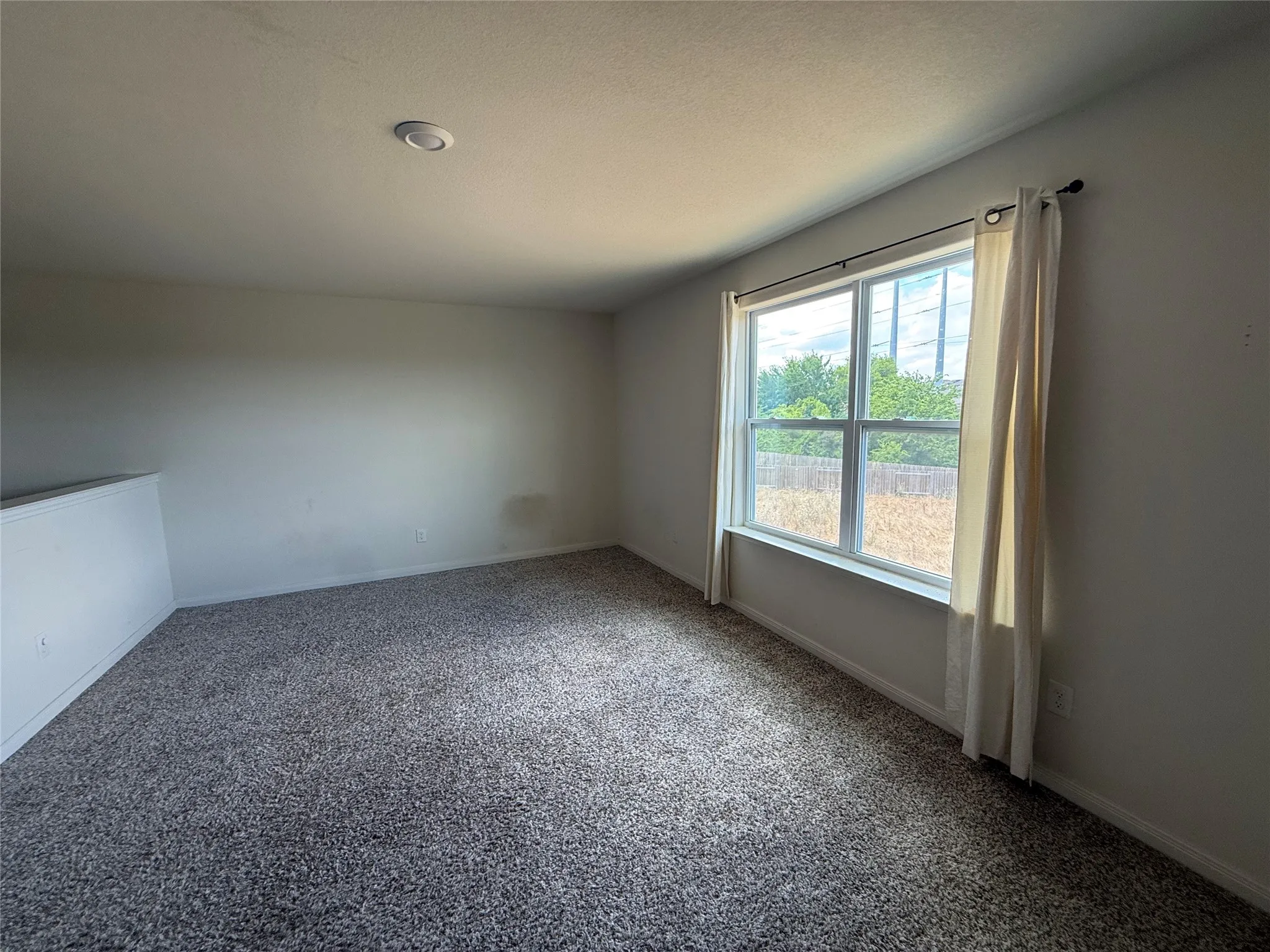 Single Family Residence For Sale in Wise County , 176 Banjo Trail, Newark, Texas 76071, 5 Bedroom, 3 Bathroom, 2 Garage spaces, 2,700 Sqft, built in 2022, mls#21342171, Real Estate Agent in Newark, Homes For Sale in Wise county, Homes For Sale in Newark, Realtor in Newark Texas, Real Estate Brokerage Independent Realty Texas, Luminita Cordes Realtor
