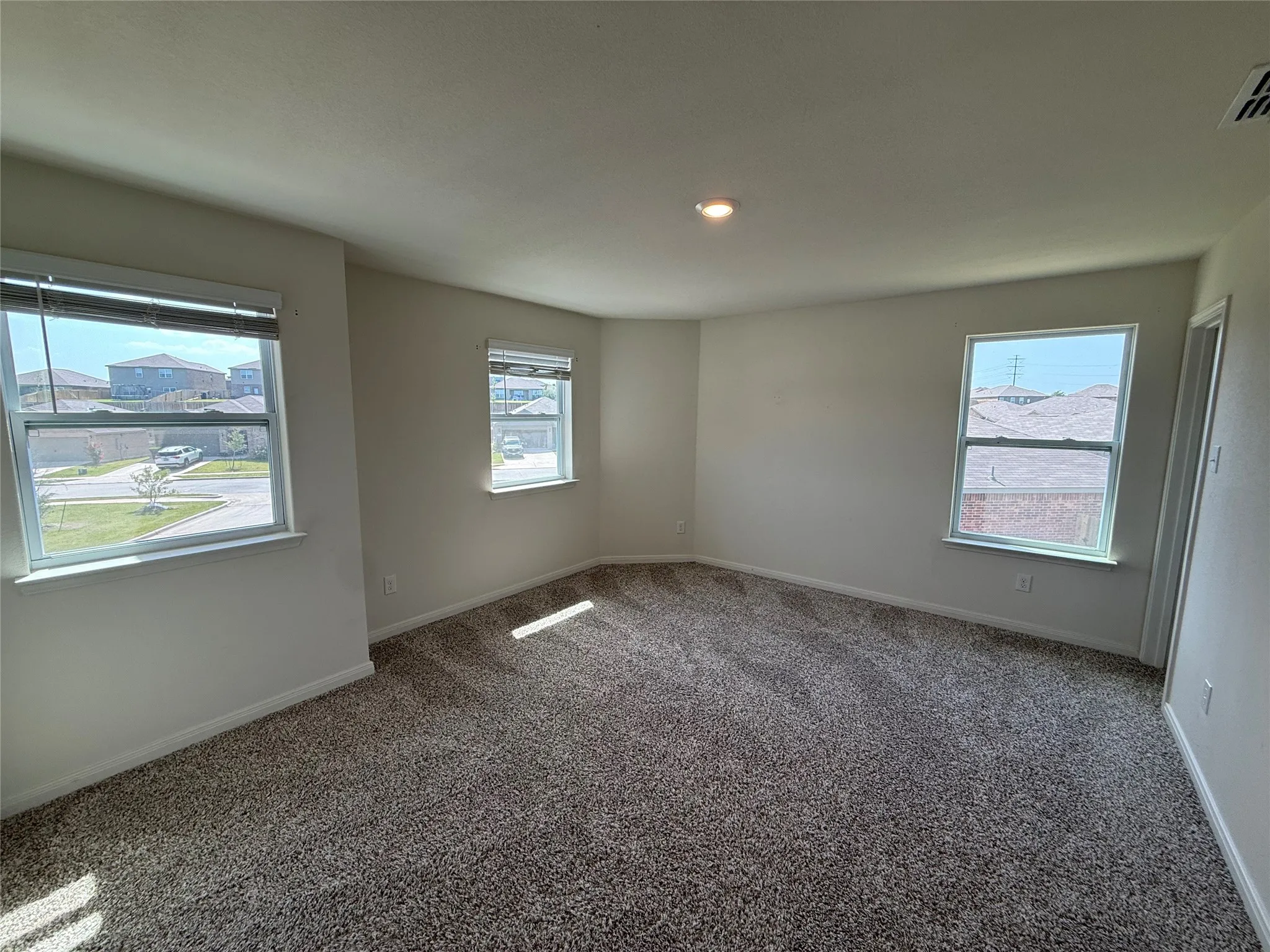 Single Family Residence For Sale in Wise County , 176 Banjo Trail, Newark, Texas 76071, 5 Bedroom, 3 Bathroom, 2 Garage spaces, 2,700 Sqft, built in 2022, mls#21342171, Real Estate Agent in Newark, Homes For Sale in Wise county, Homes For Sale in Newark, Realtor in Newark Texas, Real Estate Brokerage Independent Realty Texas, Luminita Cordes Realtor