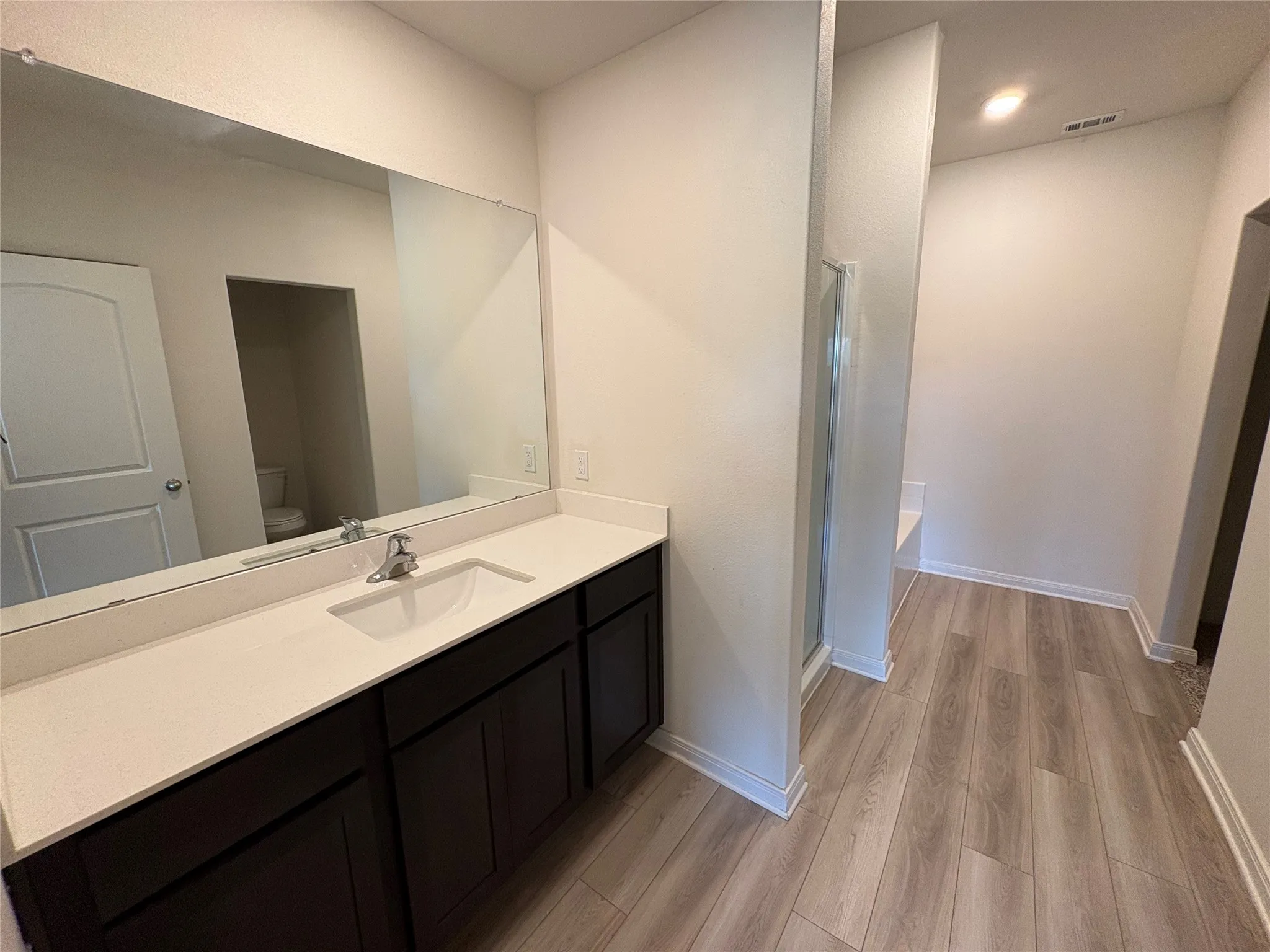 Single Family Residence For Sale in Wise County , 176 Banjo Trail, Newark, Texas 76071, 5 Bedroom, 3 Bathroom, 2 Garage spaces, 2,700 Sqft, built in 2022, mls#21342171, Real Estate Agent in Newark, Homes For Sale in Wise county, Homes For Sale in Newark, Realtor in Newark Texas, Real Estate Brokerage Independent Realty Texas, Luminita Cordes Realtor
