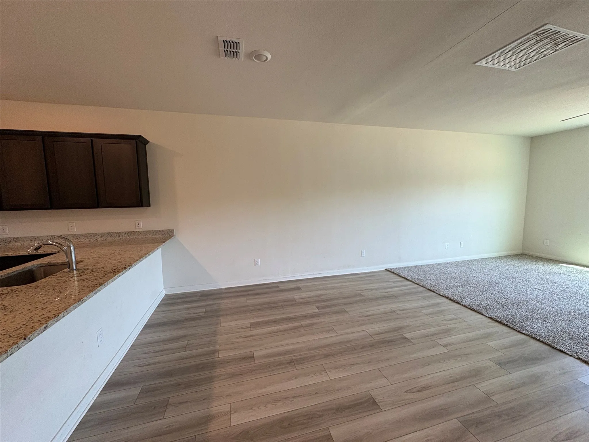 Single Family Residence For Sale in Wise County , 176 Banjo Trail, Newark, Texas 76071, 5 Bedroom, 3 Bathroom, 2 Garage spaces, 2,700 Sqft, built in 2022, mls#21342171, Real Estate Agent in Newark, Homes For Sale in Wise county, Homes For Sale in Newark, Realtor in Newark Texas, Real Estate Brokerage Independent Realty Texas, Luminita Cordes Realtor