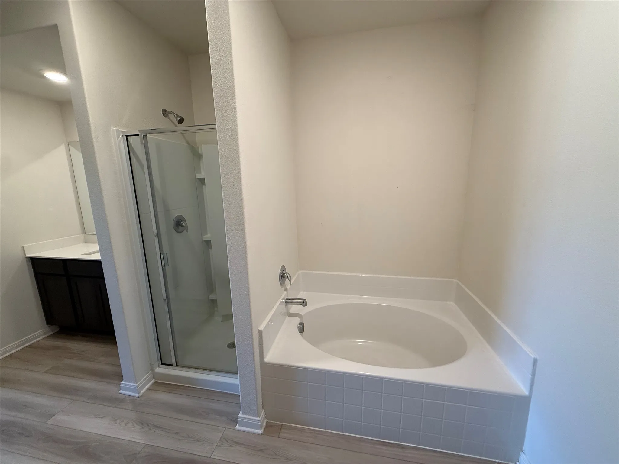 Single Family Residence For Sale in Wise County , 176 Banjo Trail, Newark, Texas 76071, 5 Bedroom, 3 Bathroom, 2 Garage spaces, 2,700 Sqft, built in 2022, mls#21342171, Real Estate Agent in Newark, Homes For Sale in Wise county, Homes For Sale in Newark, Realtor in Newark Texas, Real Estate Brokerage Independent Realty Texas, Luminita Cordes Realtor