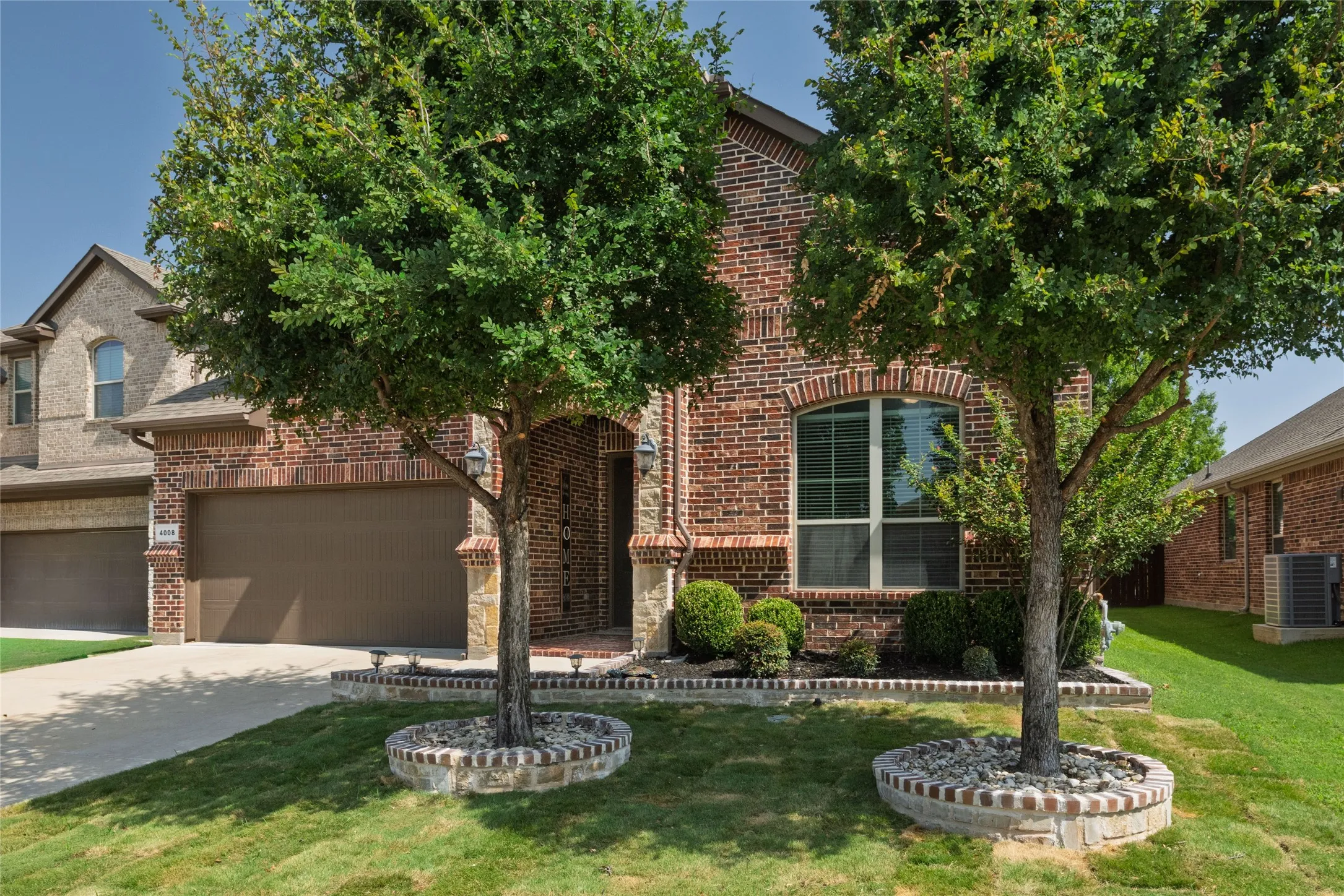 Single Family Residence For Sale in Tarrant County , 4008 Knollbrook Lane, Fort Worth, Texas 76137, 5 Bedroom, 3 Bathroom, 2 Garage spaces, 3,028 Sqft, built in 2018, mls#21335778, Real Estate Agent in Fort Worth, Homes For Sale in Tarrant county, Homes For Sale in Fort Worth, Realtor in Fort Worth Texas, Real Estate Brokerage Independent Realty Texas, Luminita Cordes Realtor