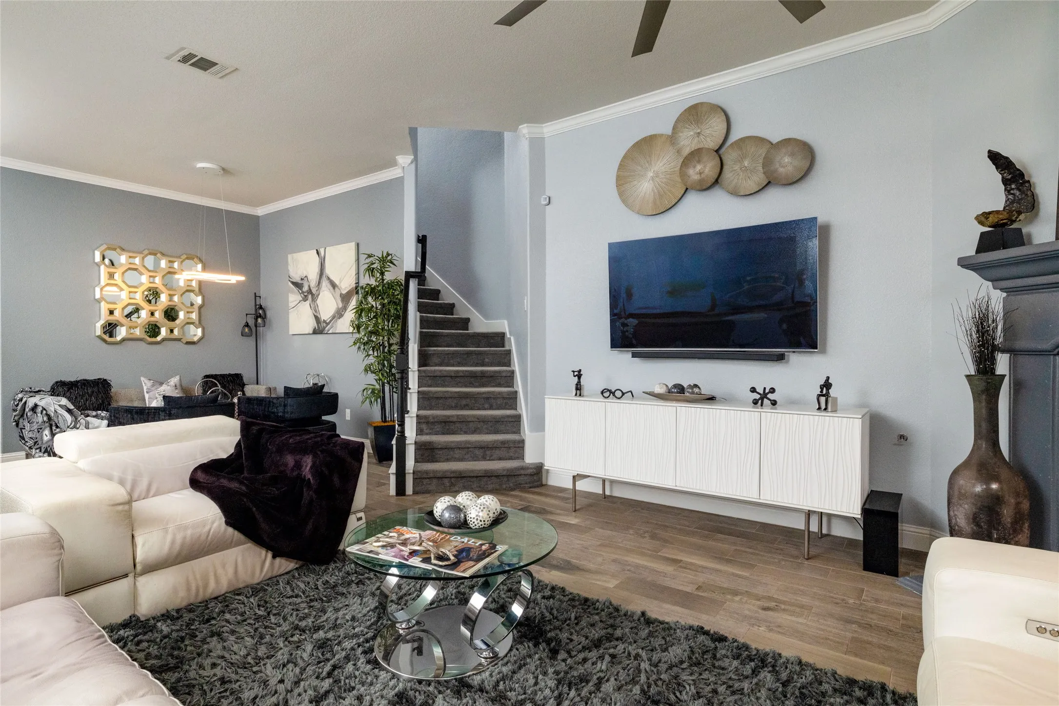 Single Family Residence For Sale in Tarrant County , 4008 Knollbrook Lane, Fort Worth, Texas 76137, 5 Bedroom, 3 Bathroom, 2 Garage spaces, 3,028 Sqft, built in 2018, mls#21335778, Real Estate Agent in Fort Worth, Homes For Sale in Tarrant county, Homes For Sale in Fort Worth, Realtor in Fort Worth Texas, Real Estate Brokerage Independent Realty Texas, Luminita Cordes Realtor