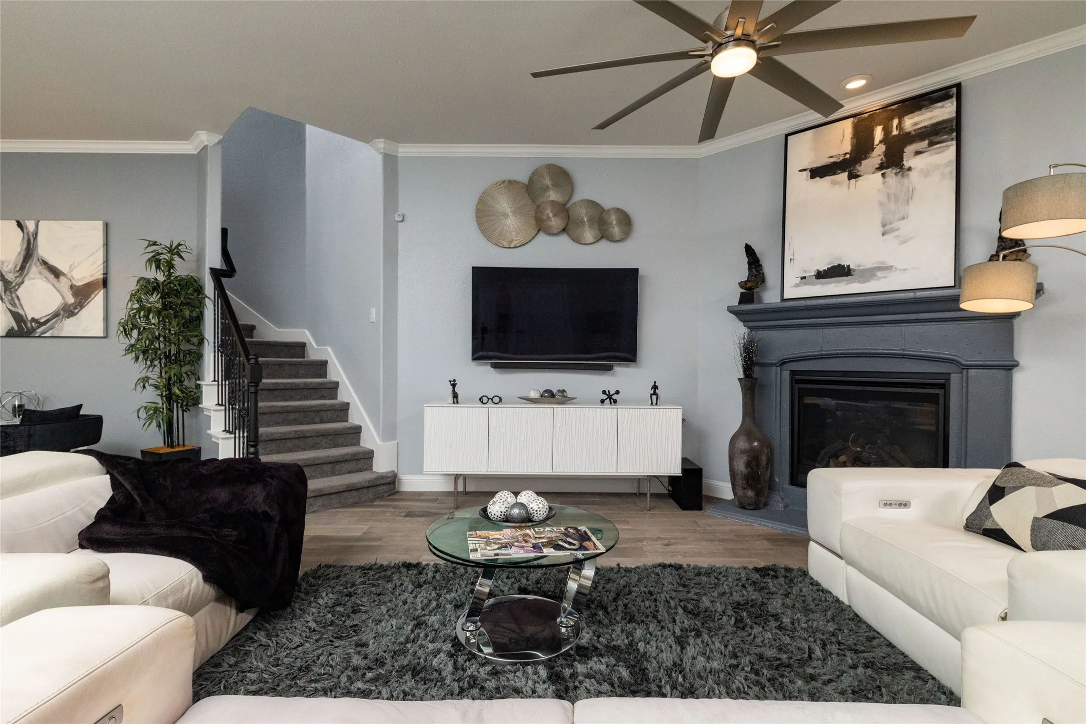 Single Family Residence For Sale in Tarrant County , 4008 Knollbrook Lane, Fort Worth, Texas 76137, 5 Bedroom, 3 Bathroom, 2 Garage spaces, 3,028 Sqft, built in 2018, mls#21335778, Real Estate Agent in Fort Worth, Homes For Sale in Tarrant county, Homes For Sale in Fort Worth, Realtor in Fort Worth Texas, Real Estate Brokerage Independent Realty Texas, Luminita Cordes Realtor
