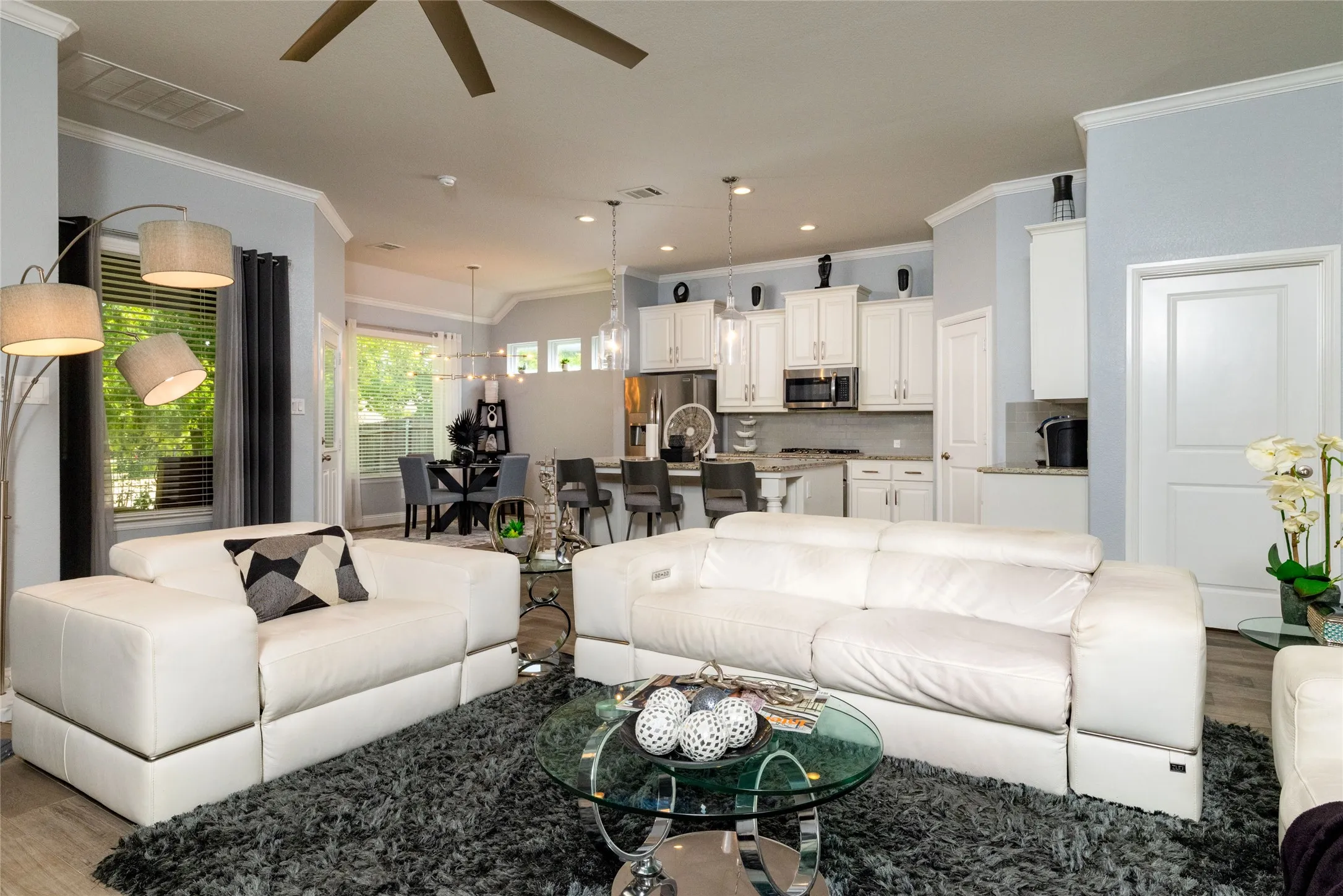 Single Family Residence For Sale in Tarrant County , 4008 Knollbrook Lane, Fort Worth, Texas 76137, 5 Bedroom, 3 Bathroom, 2 Garage spaces, 3,028 Sqft, built in 2018, mls#21335778, Real Estate Agent in Fort Worth, Homes For Sale in Tarrant county, Homes For Sale in Fort Worth, Realtor in Fort Worth Texas, Real Estate Brokerage Independent Realty Texas, Luminita Cordes Realtor
