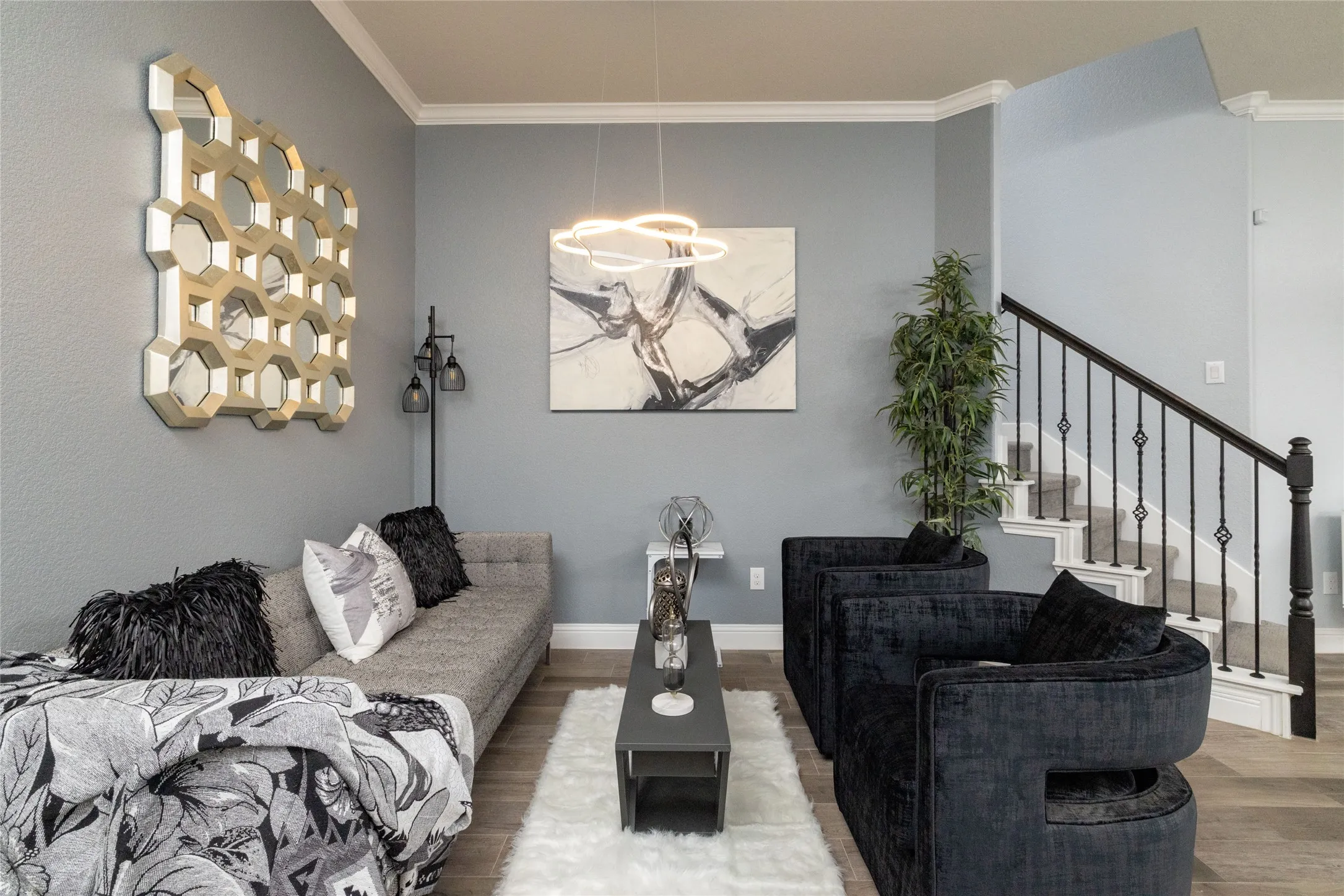Single Family Residence For Sale in Tarrant County , 4008 Knollbrook Lane, Fort Worth, Texas 76137, 5 Bedroom, 3 Bathroom, 2 Garage spaces, 3,028 Sqft, built in 2018, mls#21335778, Real Estate Agent in Fort Worth, Homes For Sale in Tarrant county, Homes For Sale in Fort Worth, Realtor in Fort Worth Texas, Real Estate Brokerage Independent Realty Texas, Luminita Cordes Realtor
