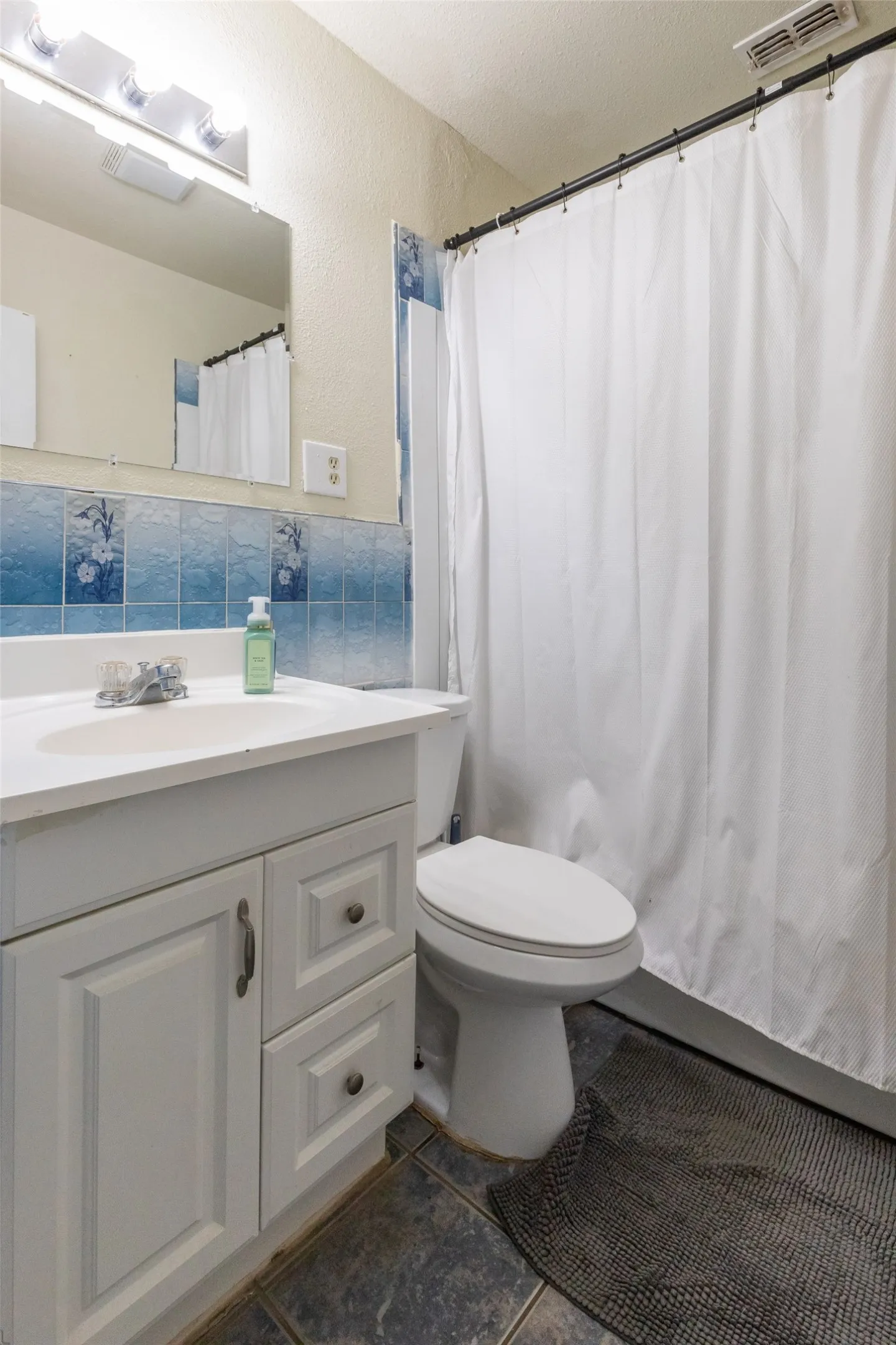 Single Family Residence For Sale in Taylor County , 1418 Green Street, Abilene, Texas 79603, 5 Bedroom, 1 Bathroom, 1 Garage spaces, 1,549 Sqft, built in 1950, mls#21342342, Real Estate Agent in Abilene, Homes For Sale in Taylor county, Homes For Sale in Abilene, Realtor in Abilene Texas, Real Estate Brokerage Independent Realty Texas, Luminita Cordes Realtor