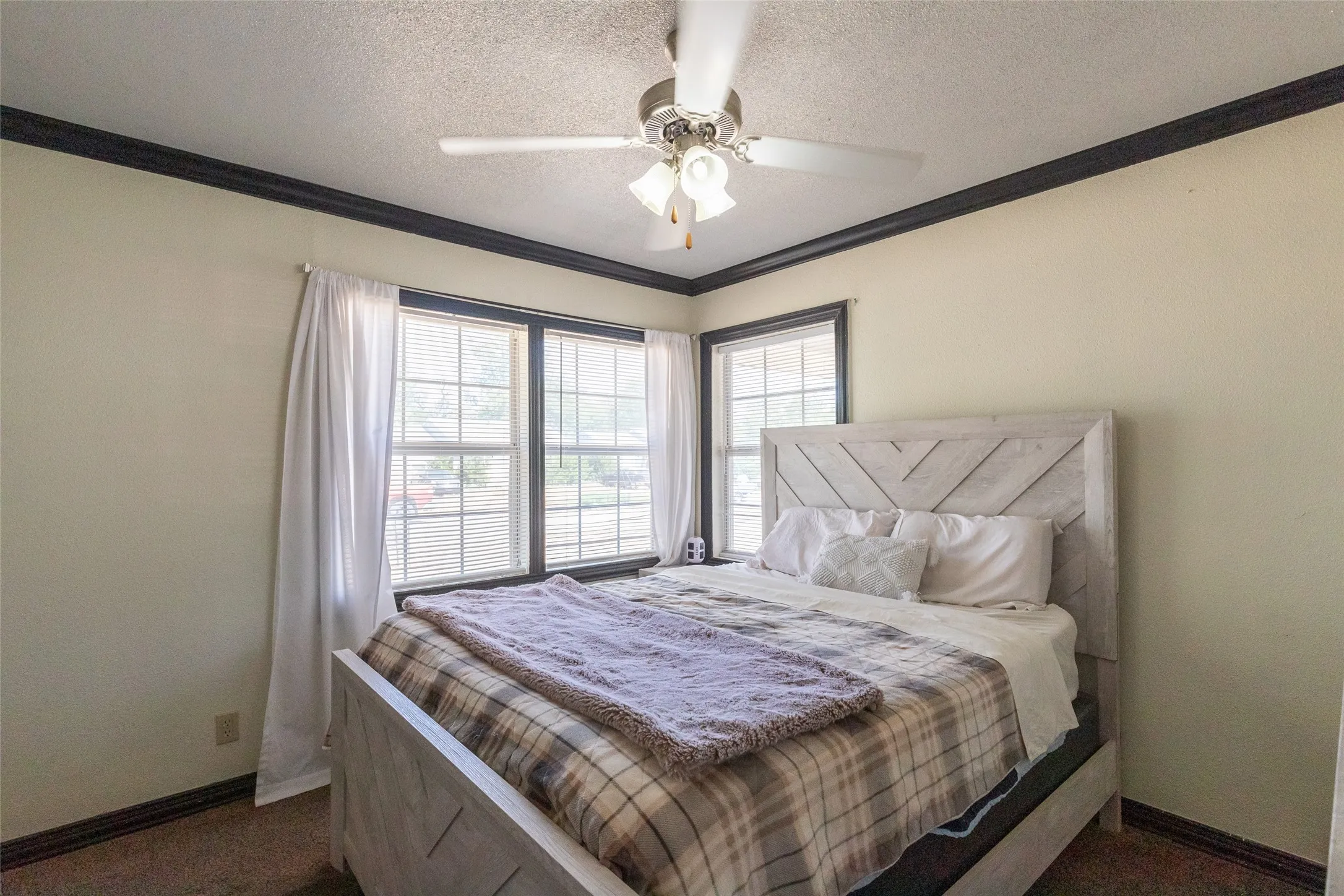 Single Family Residence For Sale in Taylor County , 1418 Green Street, Abilene, Texas 79603, 5 Bedroom, 1 Bathroom, 1 Garage spaces, 1,549 Sqft, built in 1950, mls#21342342, Real Estate Agent in Abilene, Homes For Sale in Taylor county, Homes For Sale in Abilene, Realtor in Abilene Texas, Real Estate Brokerage Independent Realty Texas, Luminita Cordes Realtor