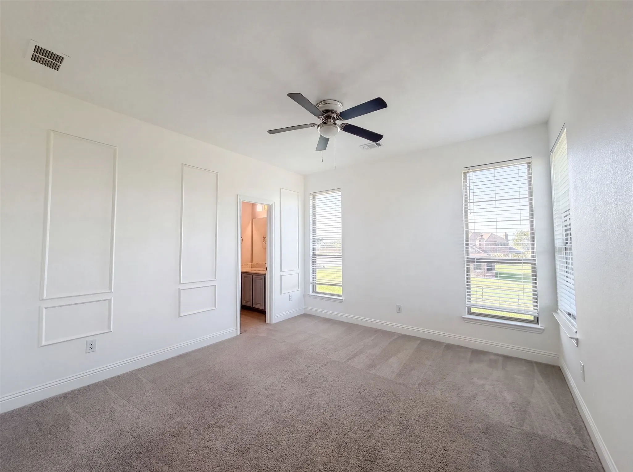 Single Family Residence For Sale in Grayson County , 1208 Redbud Street, Howe, Texas 75459, 6 Bedroom, 4 Bathroom, 4 Garage spaces, 4,231 Sqft, built in 2022, mls#21342535, Real Estate Agent in Howe, Homes For Sale in Grayson county, Homes For Sale in Howe, Realtor in Howe Texas, Real Estate Brokerage Independent Realty Texas, Luminita Cordes Realtor