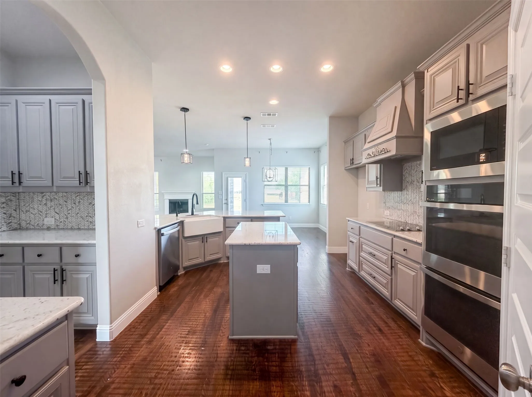 Single Family Residence For Sale in Grayson County , 1208 Redbud Street, Howe, Texas 75459, 6 Bedroom, 4 Bathroom, 4 Garage spaces, 4,231 Sqft, built in 2022, mls#21342535, Real Estate Agent in Howe, Homes For Sale in Grayson county, Homes For Sale in Howe, Realtor in Howe Texas, Real Estate Brokerage Independent Realty Texas, Luminita Cordes Realtor