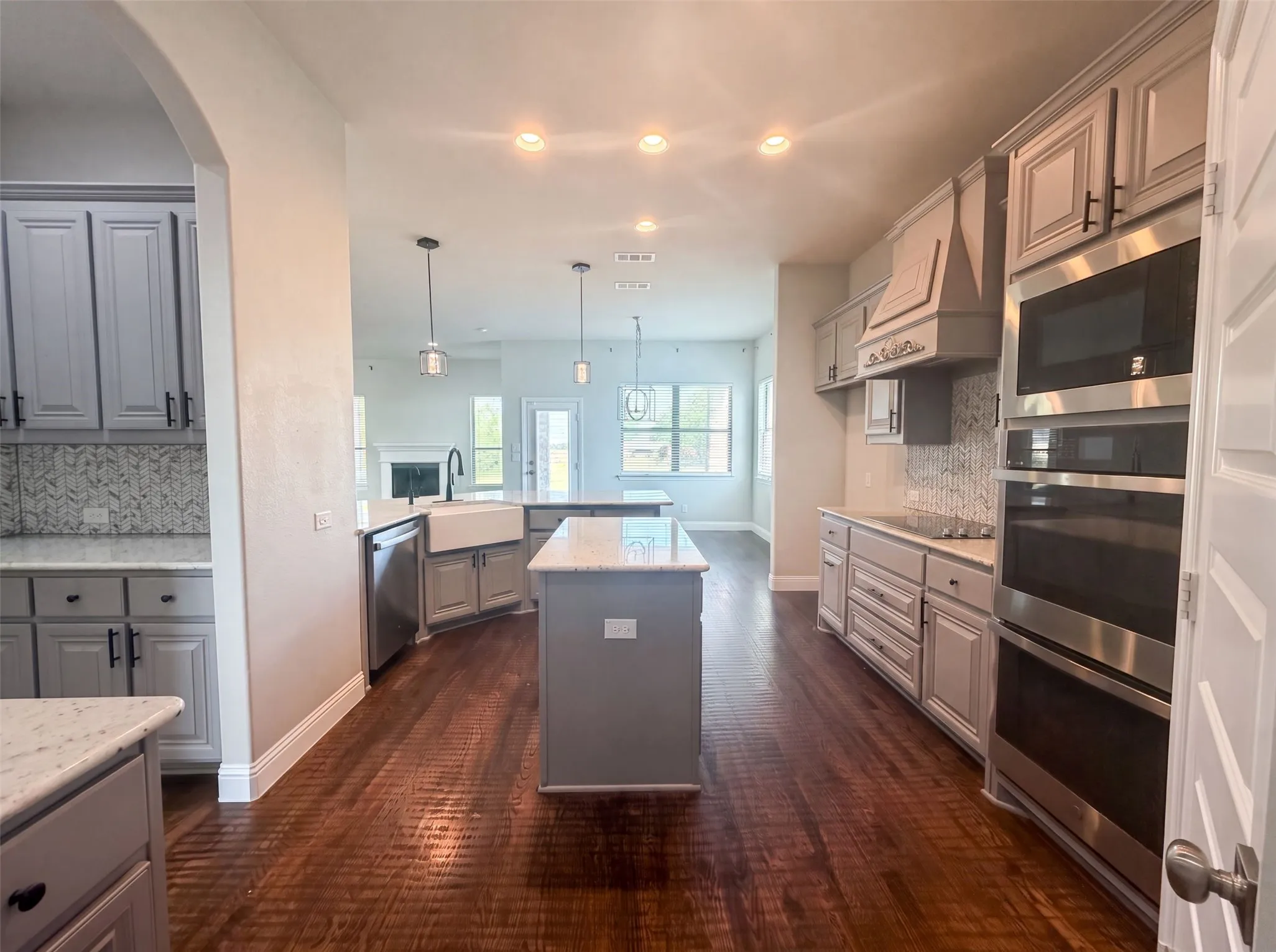 Single Family Residence For Sale in Grayson County , 1208 Redbud Street, Howe, Texas 75459, 6 Bedroom, 4 Bathroom, 4 Garage spaces, 4,231 Sqft, built in 2022, mls#21342535, Real Estate Agent in Howe, Homes For Sale in Grayson county, Homes For Sale in Howe, Realtor in Howe Texas, Real Estate Brokerage Independent Realty Texas, Luminita Cordes Realtor