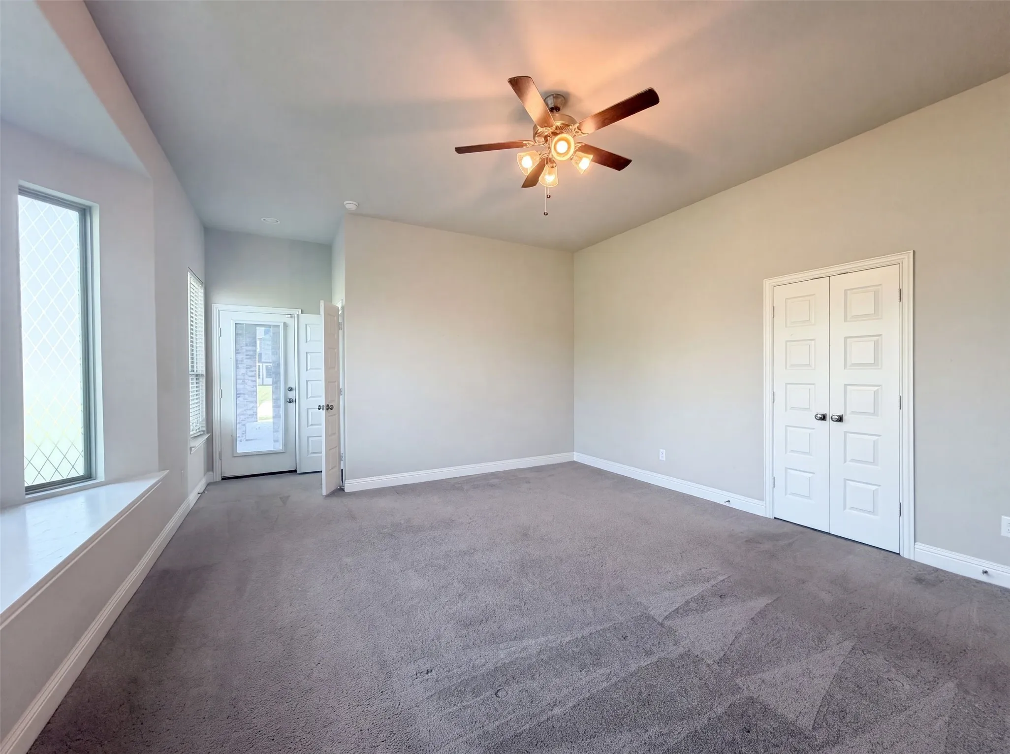 Single Family Residence For Sale in Grayson County , 1208 Redbud Street, Howe, Texas 75459, 6 Bedroom, 4 Bathroom, 4 Garage spaces, 4,231 Sqft, built in 2022, mls#21342535, Real Estate Agent in Howe, Homes For Sale in Grayson county, Homes For Sale in Howe, Realtor in Howe Texas, Real Estate Brokerage Independent Realty Texas, Luminita Cordes Realtor