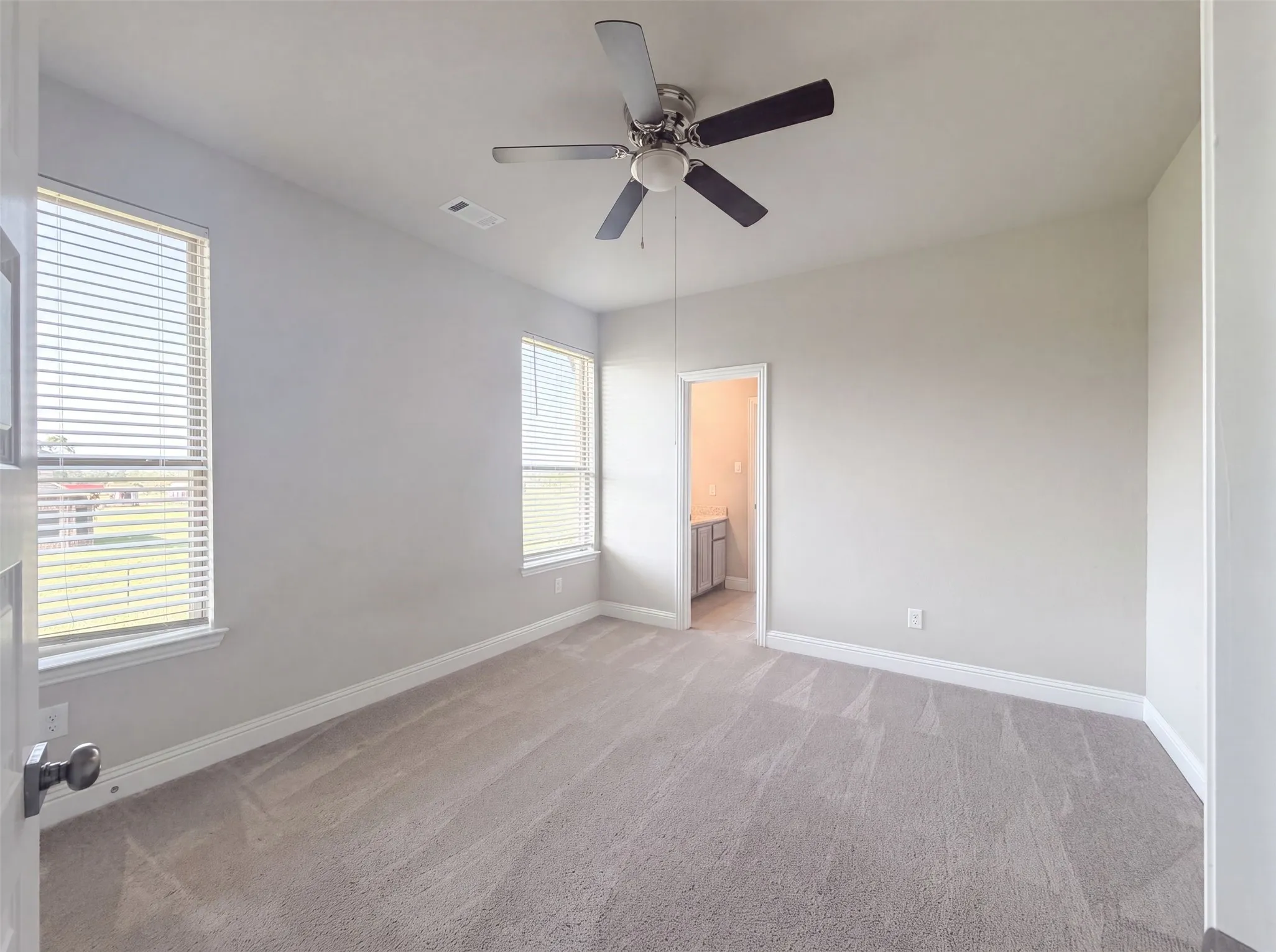 Single Family Residence For Sale in Grayson County , 1208 Redbud Street, Howe, Texas 75459, 6 Bedroom, 4 Bathroom, 4 Garage spaces, 4,231 Sqft, built in 2022, mls#21342535, Real Estate Agent in Howe, Homes For Sale in Grayson county, Homes For Sale in Howe, Realtor in Howe Texas, Real Estate Brokerage Independent Realty Texas, Luminita Cordes Realtor