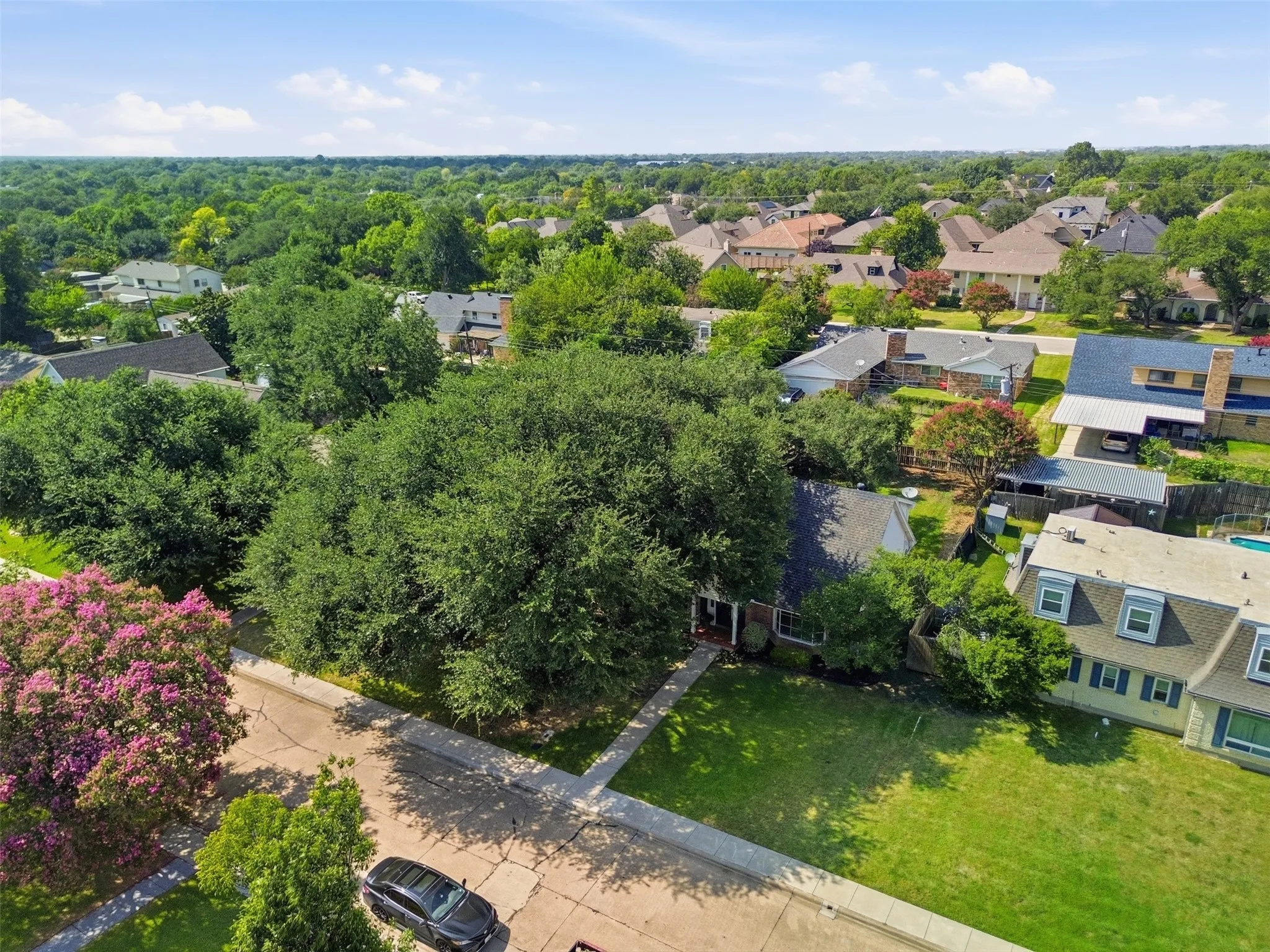 Single Family Residence For Sale in Dallas County , 3651 Courtdale Drive, Farmers Branch, Texas 75234, 4 Bedroom, 3 Bathroom, Garage spaces, 2,896 Sqft, built in 1965, mls#21341679, Real Estate Agent in Farmers Branch, Homes For Sale in Dallas county, Homes For Sale in Farmers Branch, Realtor in Farmers Branch Texas, Real Estate Brokerage Independent Realty Texas, Luminita Cordes Realtor