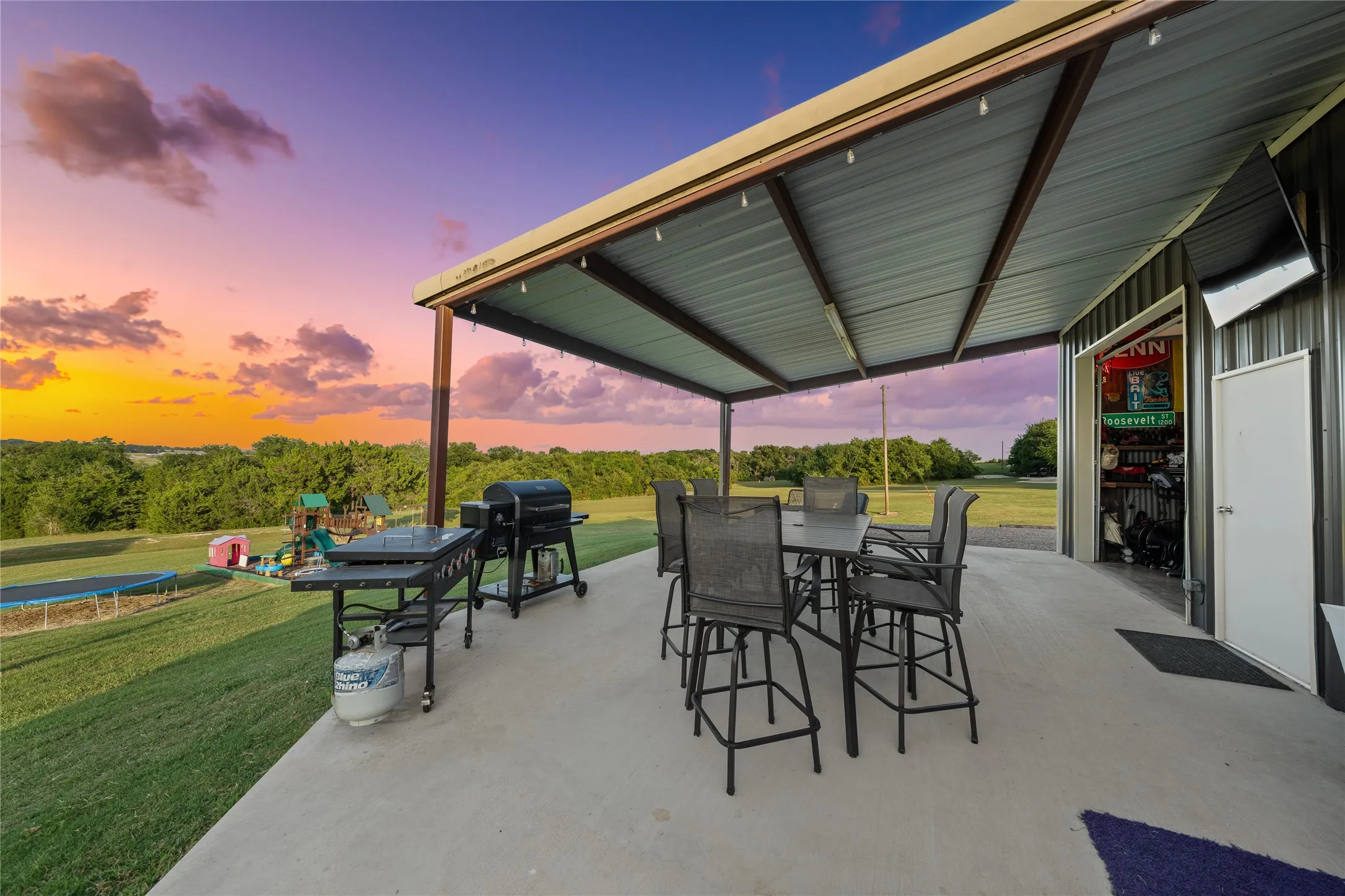 Farm For Sale in Mc Lennan County , 2967 Woodlawn Road, Bruceville, Texas 76630, 2 Bedroom, 2 Bathroom, 2 Garage spaces, 1,400 Sqft, built in 2018, mls#21342198, Real Estate Agent in Bruceville, Homes For Sale in Mc Lennan county, Homes For Sale in Bruceville, Realtor in Bruceville Texas, Real Estate Brokerage Independent Realty Texas, Luminita Cordes Realtor