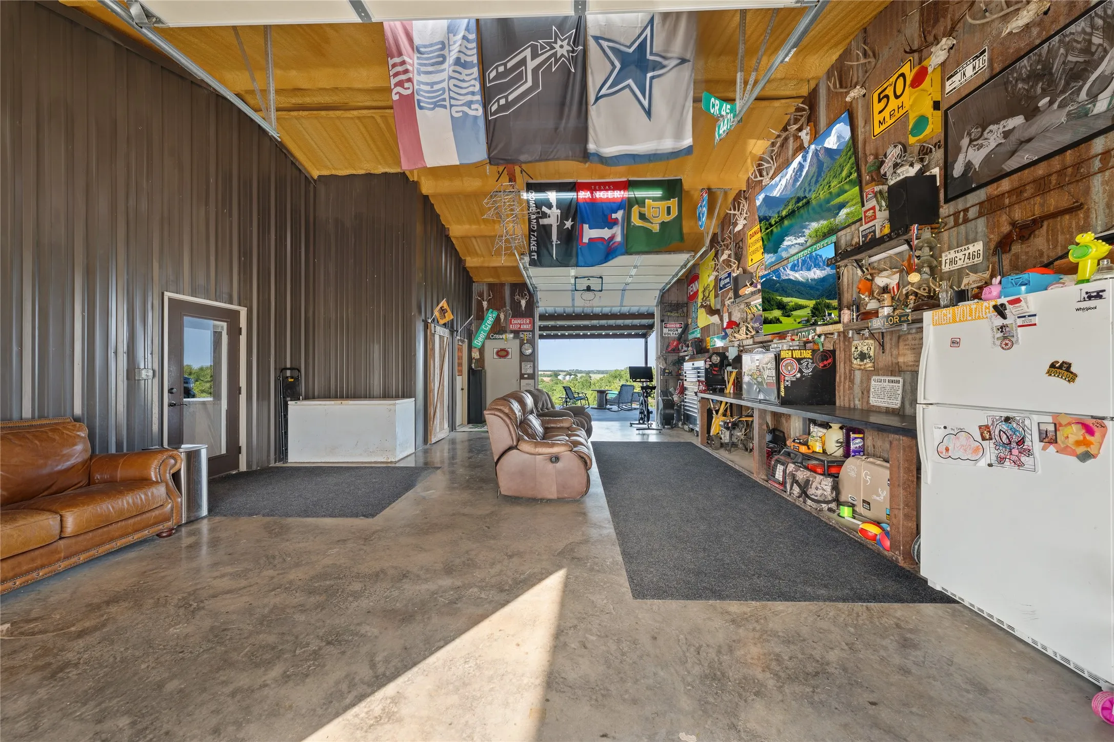 Farm For Sale in Mc Lennan County , 2967 Woodlawn Road, Bruceville, Texas 76630, 2 Bedroom, 2 Bathroom, 2 Garage spaces, 1,400 Sqft, built in 2018, mls#21342198, Real Estate Agent in Bruceville, Homes For Sale in Mc Lennan county, Homes For Sale in Bruceville, Realtor in Bruceville Texas, Real Estate Brokerage Independent Realty Texas, Luminita Cordes Realtor