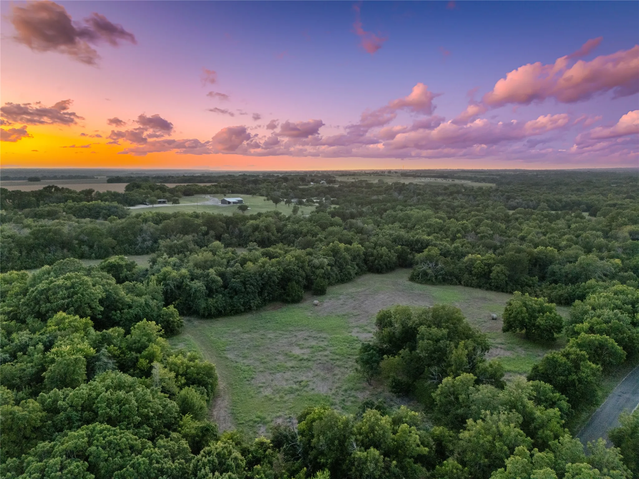 Farm For Sale in Mc Lennan County , 2967 Woodlawn Road, Bruceville, Texas 76630, 2 Bedroom, 2 Bathroom, 2 Garage spaces, 1,400 Sqft, built in 2018, mls#21342198, Real Estate Agent in Bruceville, Homes For Sale in Mc Lennan county, Homes For Sale in Bruceville, Realtor in Bruceville Texas, Real Estate Brokerage Independent Realty Texas, Luminita Cordes Realtor