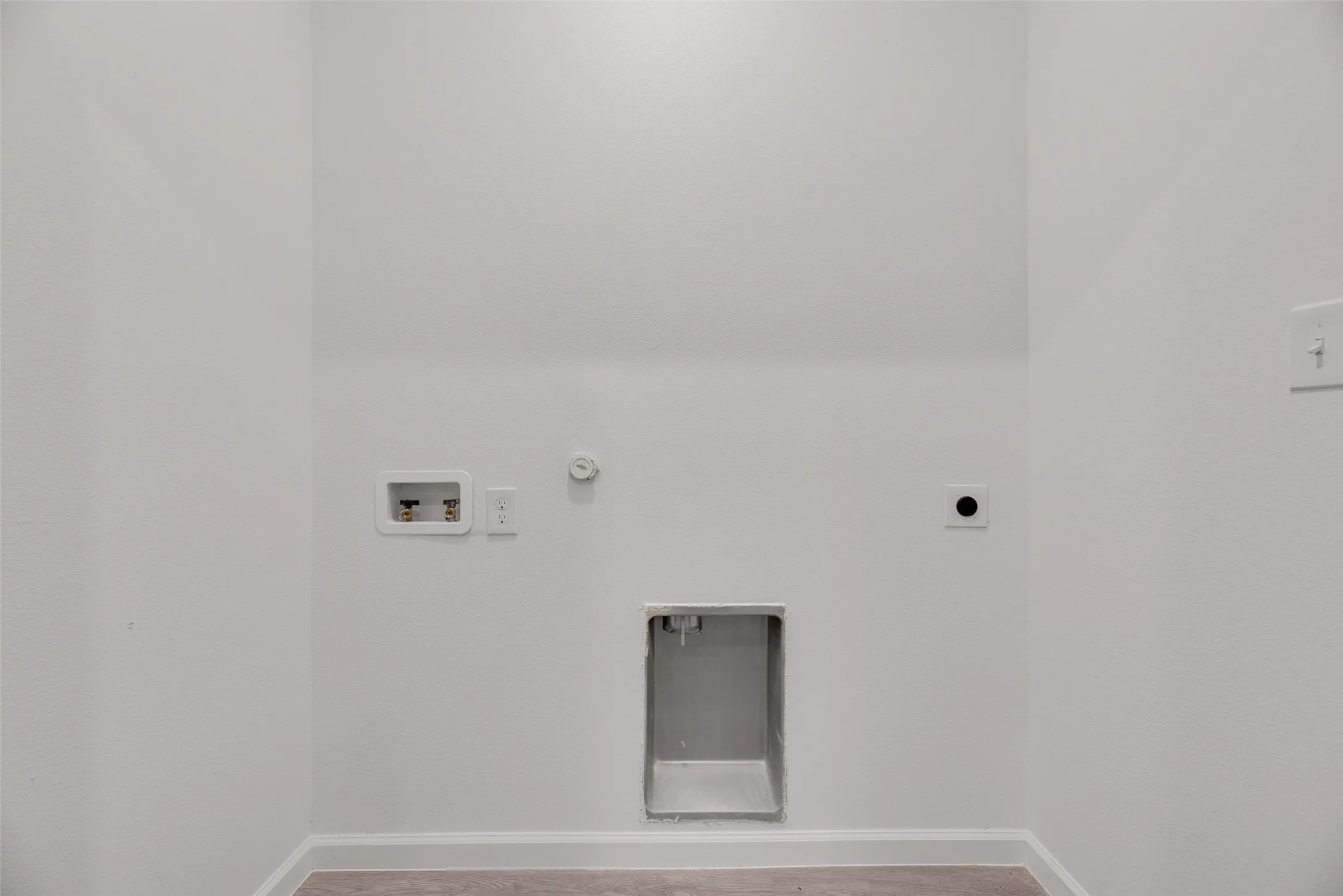 Apartment For Rent in Tarrant County , 4225 Bernice Street, Haltom City, Texas 76117, 1 Bedroom, 1 Bathroom, Garage spaces, 740 Sqft, built in 2024, Price $1,300, mls#21342546, Real Estate Agent in Haltom City, Homes For Rent in Tarrant county, Homes For Rent in Haltom City, Realtor in Haltom City Texas, Real Estate Brokerage Independent Realty Texas, Luminita Cordes Realtor