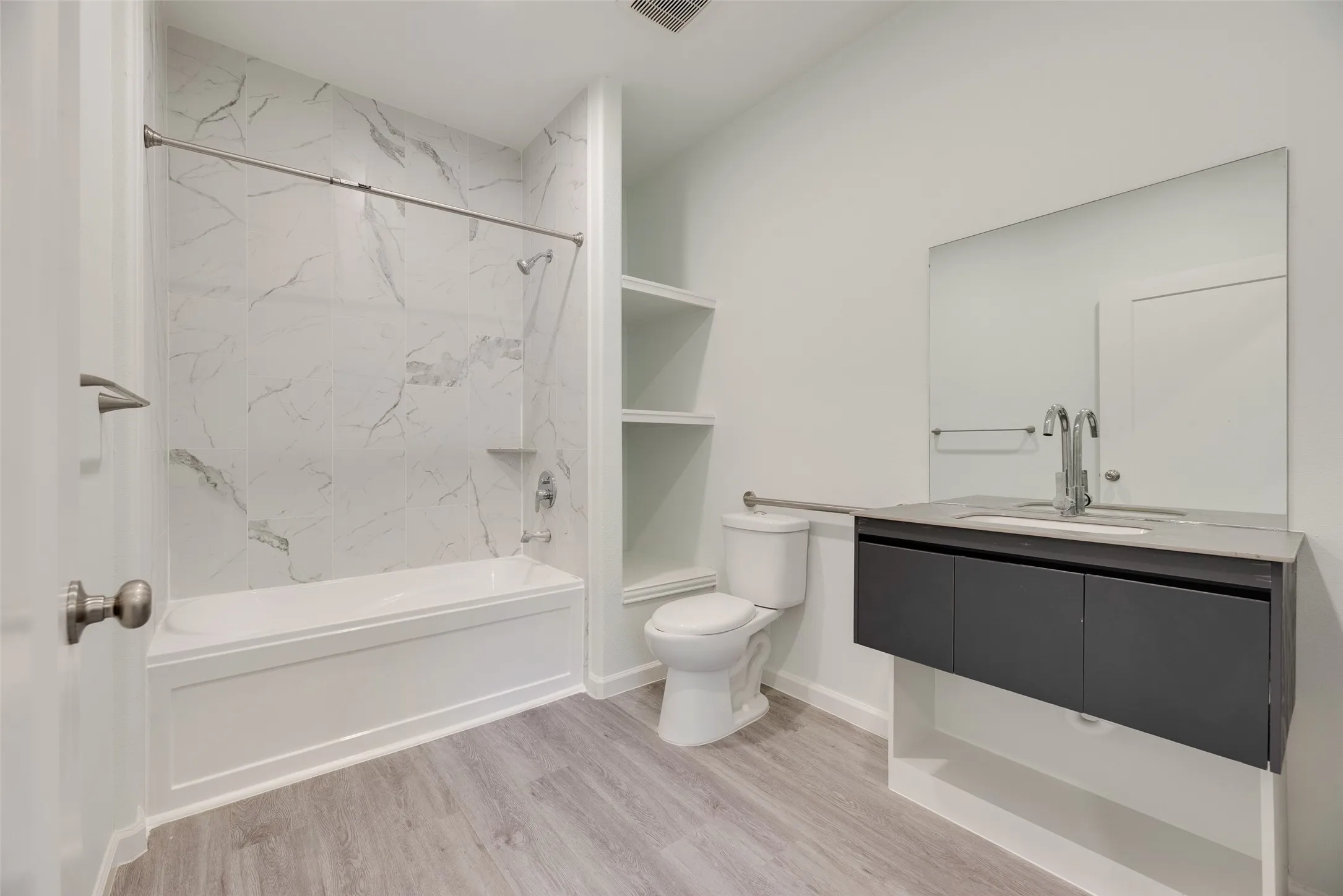 Apartment For Rent in Tarrant County , 4225 Bernice Street, Haltom City, Texas 76117, 1 Bedroom, 1 Bathroom, Garage spaces, 740 Sqft, built in 2024, Price $1,300, mls#21342546, Real Estate Agent in Haltom City, Homes For Rent in Tarrant county, Homes For Rent in Haltom City, Realtor in Haltom City Texas, Real Estate Brokerage Independent Realty Texas, Luminita Cordes Realtor