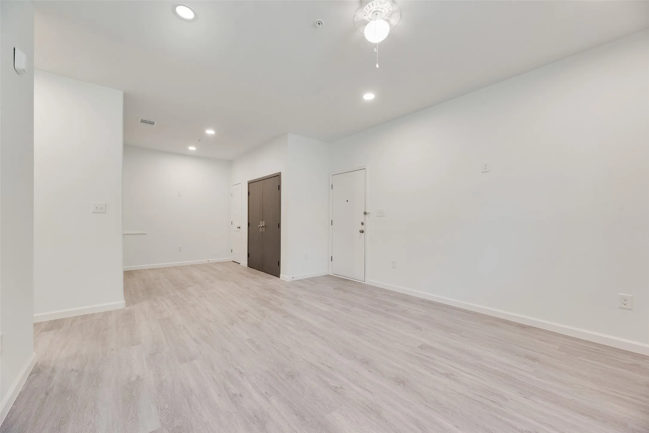 Apartment For Rent in Tarrant County , 4225 Bernice Street, Haltom City, Texas 76117, 1 Bedroom, 1 Bathroom, Garage spaces, 740 Sqft, built in 2024, Price $1,300, mls#21342546, Real Estate Agent in Haltom City, Homes For Rent in Tarrant county, Homes For Rent in Haltom City, Realtor in Haltom City Texas, Real Estate Brokerage Independent Realty Texas, Luminita Cordes Realtor