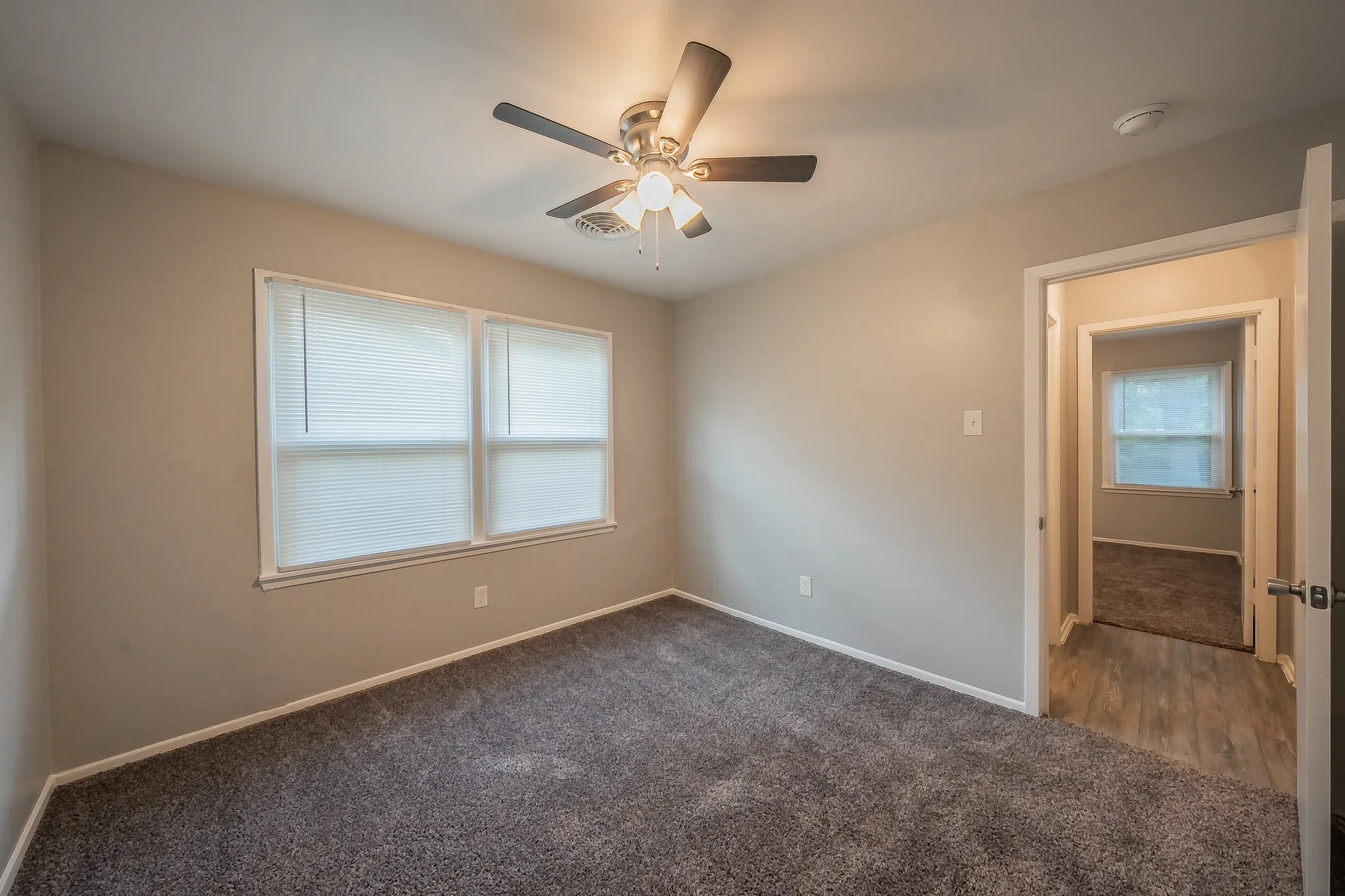 Single Family Residence For Sale in Tarrant County , 5616 Ammons Street, Haltom City, Texas 76117, 3 Bedroom, 2 Bathroom, 2 Garage spaces, 1,292 Sqft, built in 1961, mls#21341314, Real Estate Agent in Haltom City, Homes For Sale in Tarrant county, Homes For Sale in Haltom City, Realtor in Haltom City Texas, Real Estate Brokerage Independent Realty Texas, Luminita Cordes Realtor