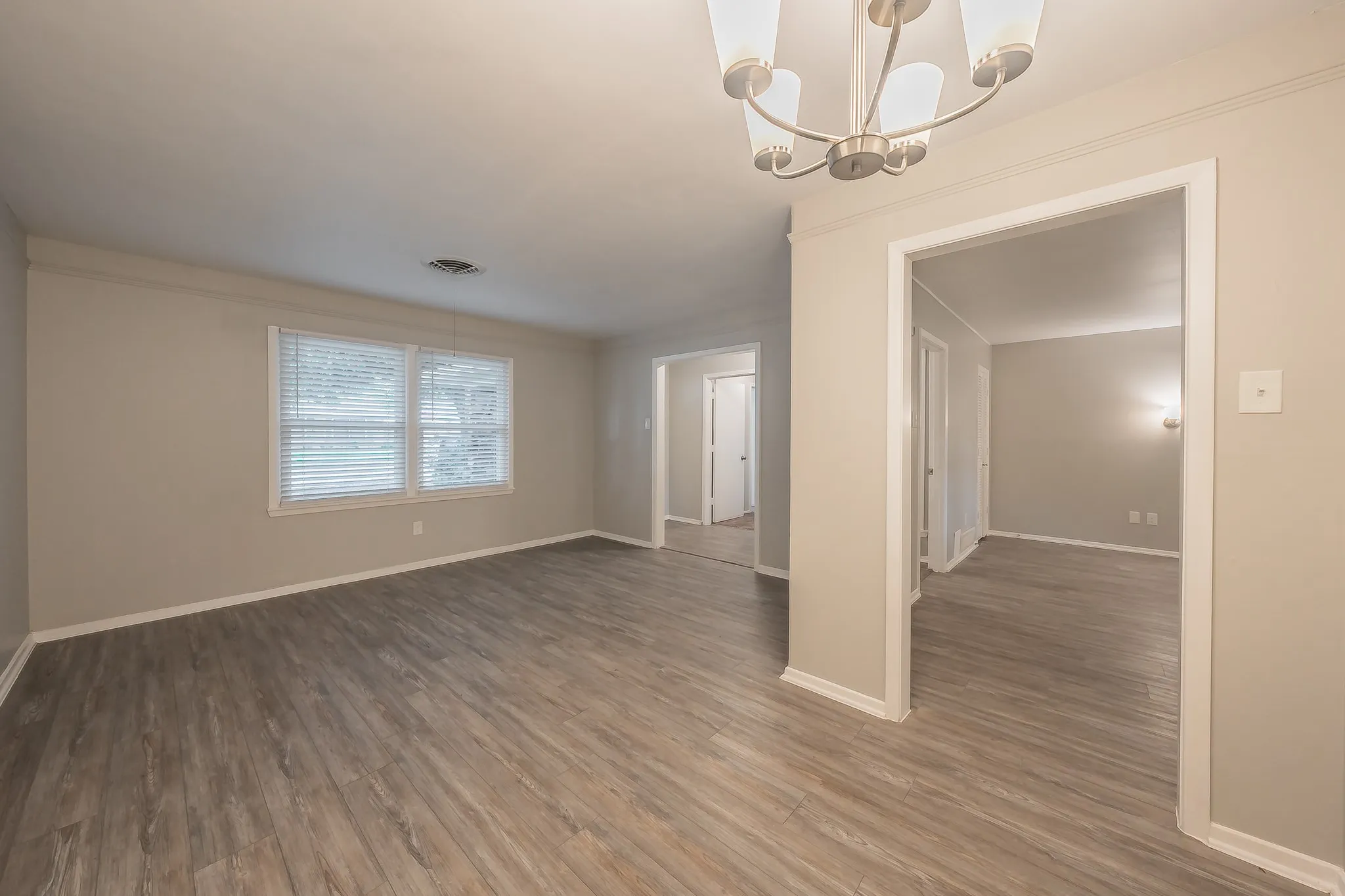 Single Family Residence For Sale in Tarrant County , 5616 Ammons Street, Haltom City, Texas 76117, 3 Bedroom, 2 Bathroom, 2 Garage spaces, 1,292 Sqft, built in 1961, mls#21341314, Real Estate Agent in Haltom City, Homes For Sale in Tarrant county, Homes For Sale in Haltom City, Realtor in Haltom City Texas, Real Estate Brokerage Independent Realty Texas, Luminita Cordes Realtor