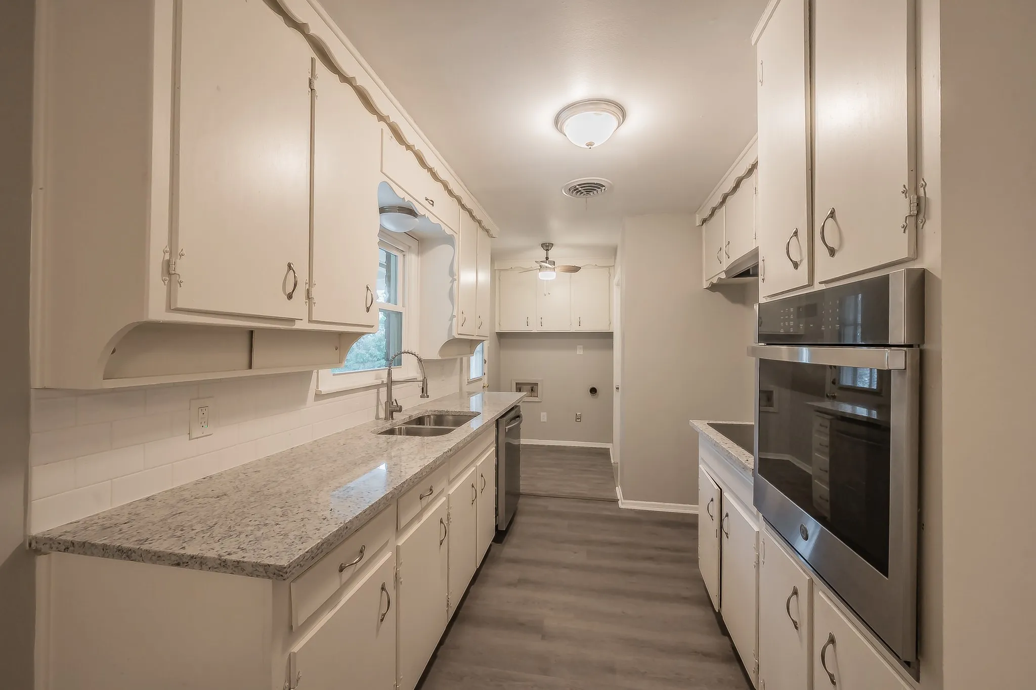 Single Family Residence For Sale in Tarrant County , 5616 Ammons Street, Haltom City, Texas 76117, 3 Bedroom, 2 Bathroom, 2 Garage spaces, 1,292 Sqft, built in 1961, mls#21341314, Real Estate Agent in Haltom City, Homes For Sale in Tarrant county, Homes For Sale in Haltom City, Realtor in Haltom City Texas, Real Estate Brokerage Independent Realty Texas, Luminita Cordes Realtor
