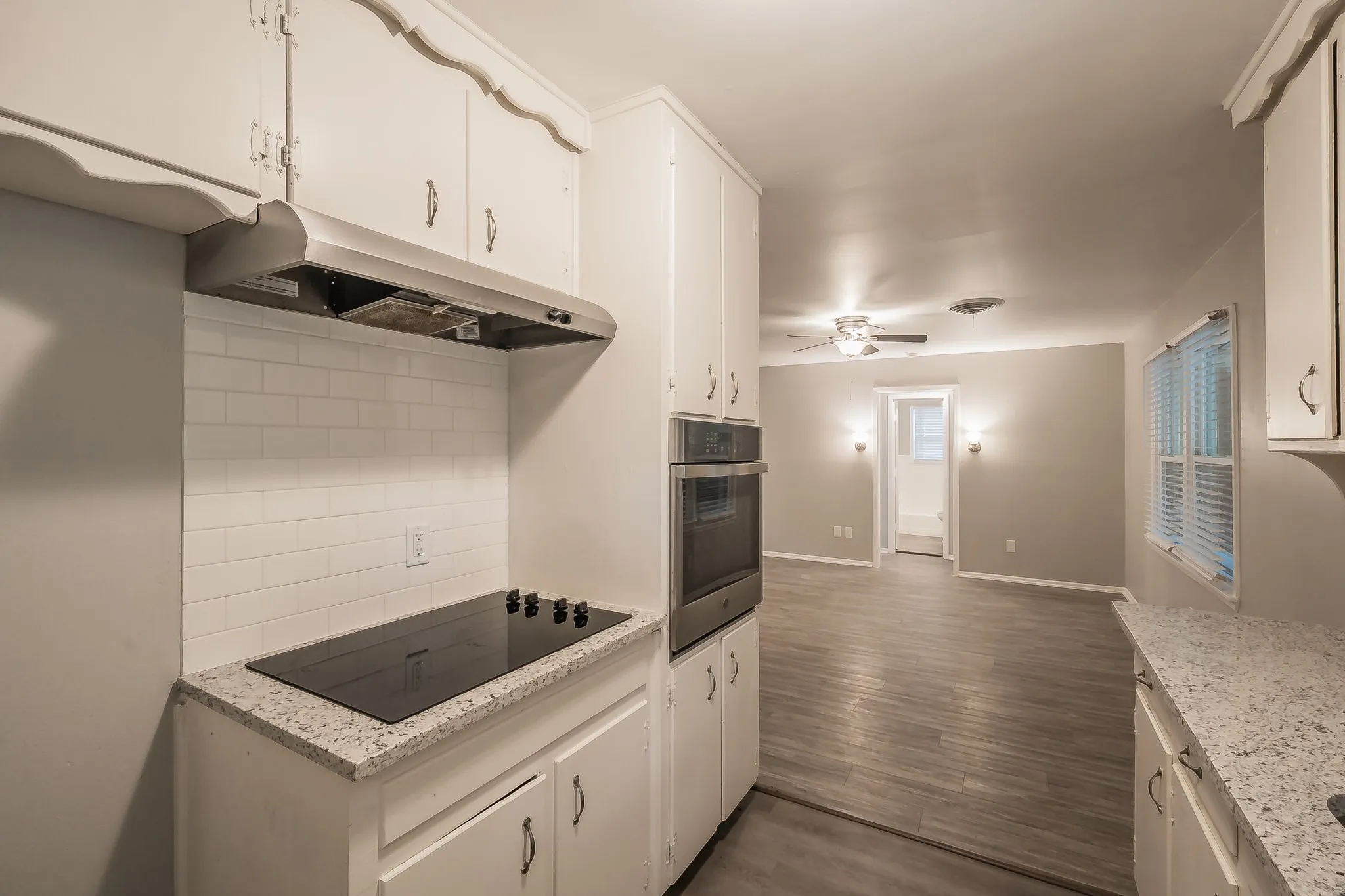 Single Family Residence For Sale in Tarrant County , 5616 Ammons Street, Haltom City, Texas 76117, 3 Bedroom, 2 Bathroom, 2 Garage spaces, 1,292 Sqft, built in 1961, mls#21341314, Real Estate Agent in Haltom City, Homes For Sale in Tarrant county, Homes For Sale in Haltom City, Realtor in Haltom City Texas, Real Estate Brokerage Independent Realty Texas, Luminita Cordes Realtor