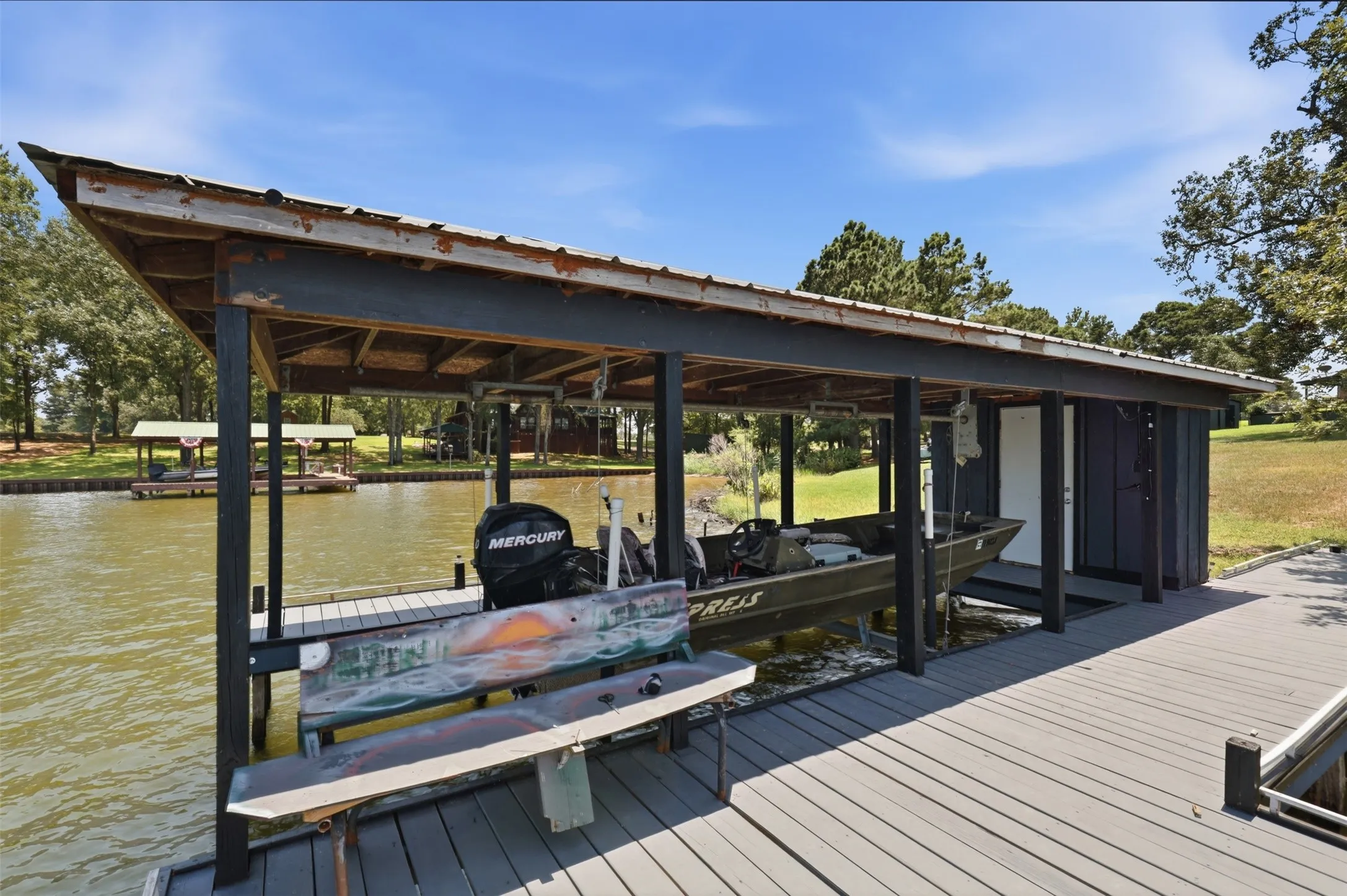 Single Family Residence For Sale in Camp County , 1994 CR 2320, Pittsburg, Texas 75686, 3 Bedroom, 2 Bathroom, Garage spaces, 1,723 Sqft, built in 1987, mls#21342560, Real Estate Agent in Pittsburg, Homes For Sale in Camp county, Homes For Sale in Pittsburg, Realtor in Pittsburg Texas, Real Estate Brokerage Independent Realty Texas, Luminita Cordes Realtor