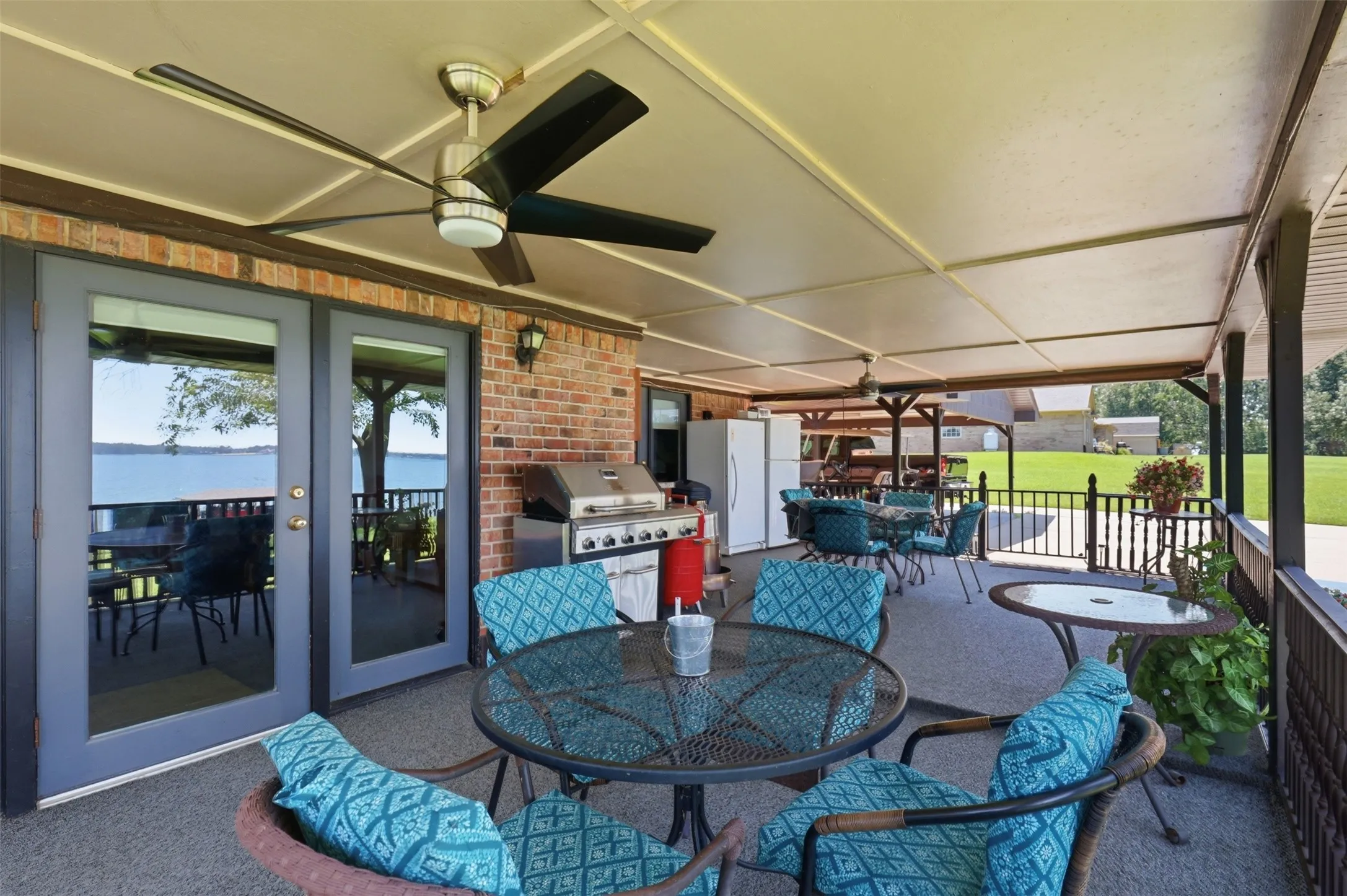 Single Family Residence For Sale in Camp County , 1994 CR 2320, Pittsburg, Texas 75686, 3 Bedroom, 2 Bathroom, Garage spaces, 1,723 Sqft, built in 1987, mls#21342560, Real Estate Agent in Pittsburg, Homes For Sale in Camp county, Homes For Sale in Pittsburg, Realtor in Pittsburg Texas, Real Estate Brokerage Independent Realty Texas, Luminita Cordes Realtor