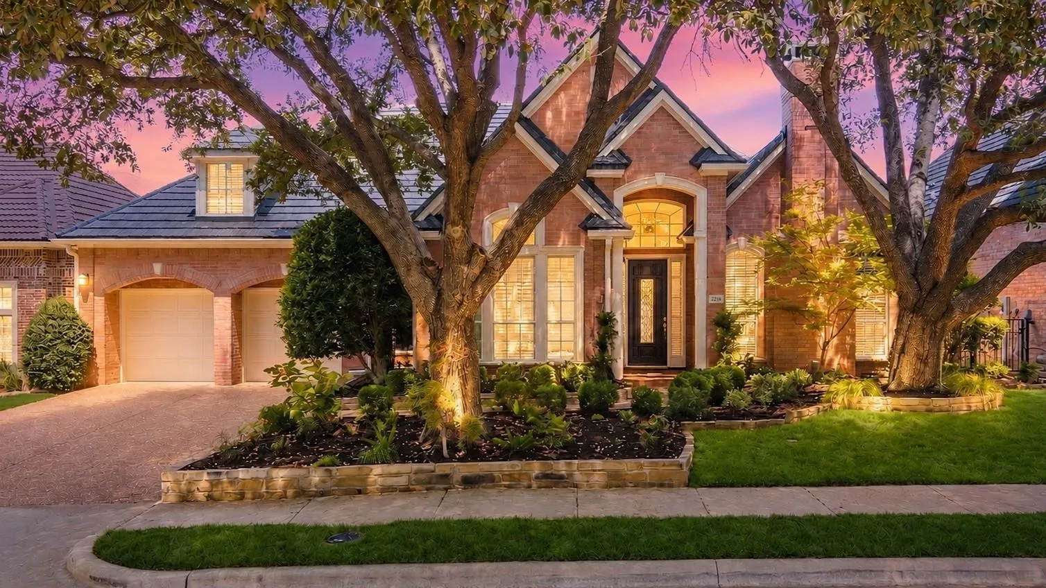 Single Family Residence For Sale in Denton County , 3160 Hampshire Court, Frisco, Texas 75034, 3 Bedroom, 3 Bathroom, 2 Garage spaces, 2,609 Sqft, built in 1993, mls#21342382, Real Estate Agent in Frisco, Homes For Sale in Denton county, Homes For Sale in Frisco, Realtor in Frisco Texas, Real Estate Brokerage Independent Realty Texas, Luminita Cordes Realtor
