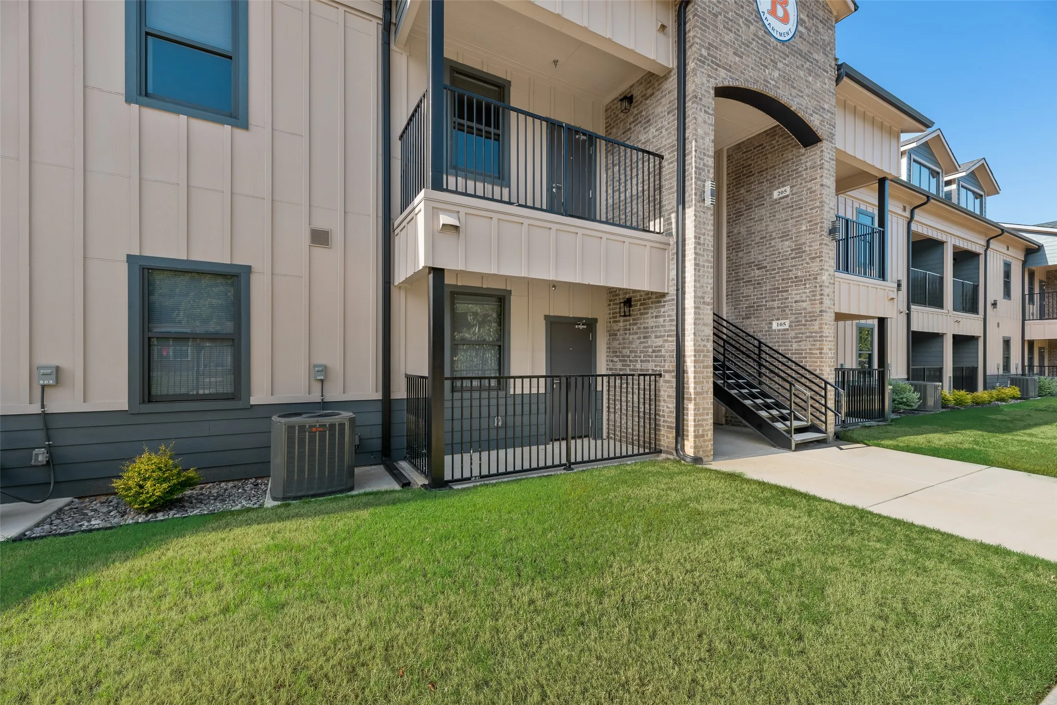 Apartment For Rent in Tarrant County , 4225 Bernice Street 204, Haltom City, Texas 76117, 2 Bedrooms, 2 Bathrooms, Garage spaces, 1,018 Sqft, built in 2024, Price $1,600, mls#21342578, Real Estate Agent in Haltom City, Homes For Rent in Tarrant county, Homes For Rent in Haltom City, Realtor in Haltom City Texas, Real Estate Brokerage Independent Realty Texas, Luminita Cordes Realtor