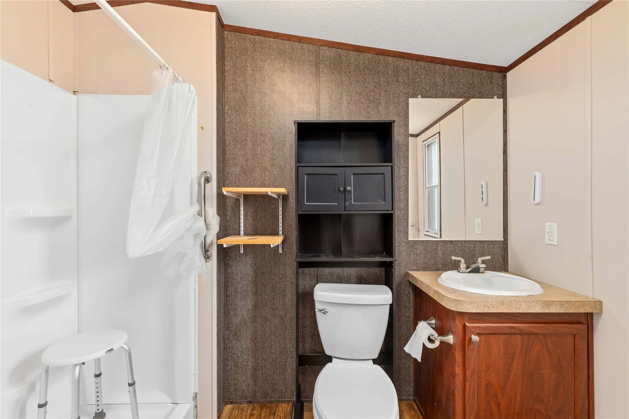 Mobile Home For Sale in Comanche County , 500 N Moreland Street, De Leon, Texas 76444, 2 Bedroom, 2 Bathroom, Garage spaces, 960 Sqft, built in 2014, mls#21335351, Real Estate Agent in De Leon, Homes For Sale in Comanche county, Homes For Sale in De Leon, Realtor in De Leon Texas, Real Estate Brokerage Independent Realty Texas, Luminita Cordes Realtor