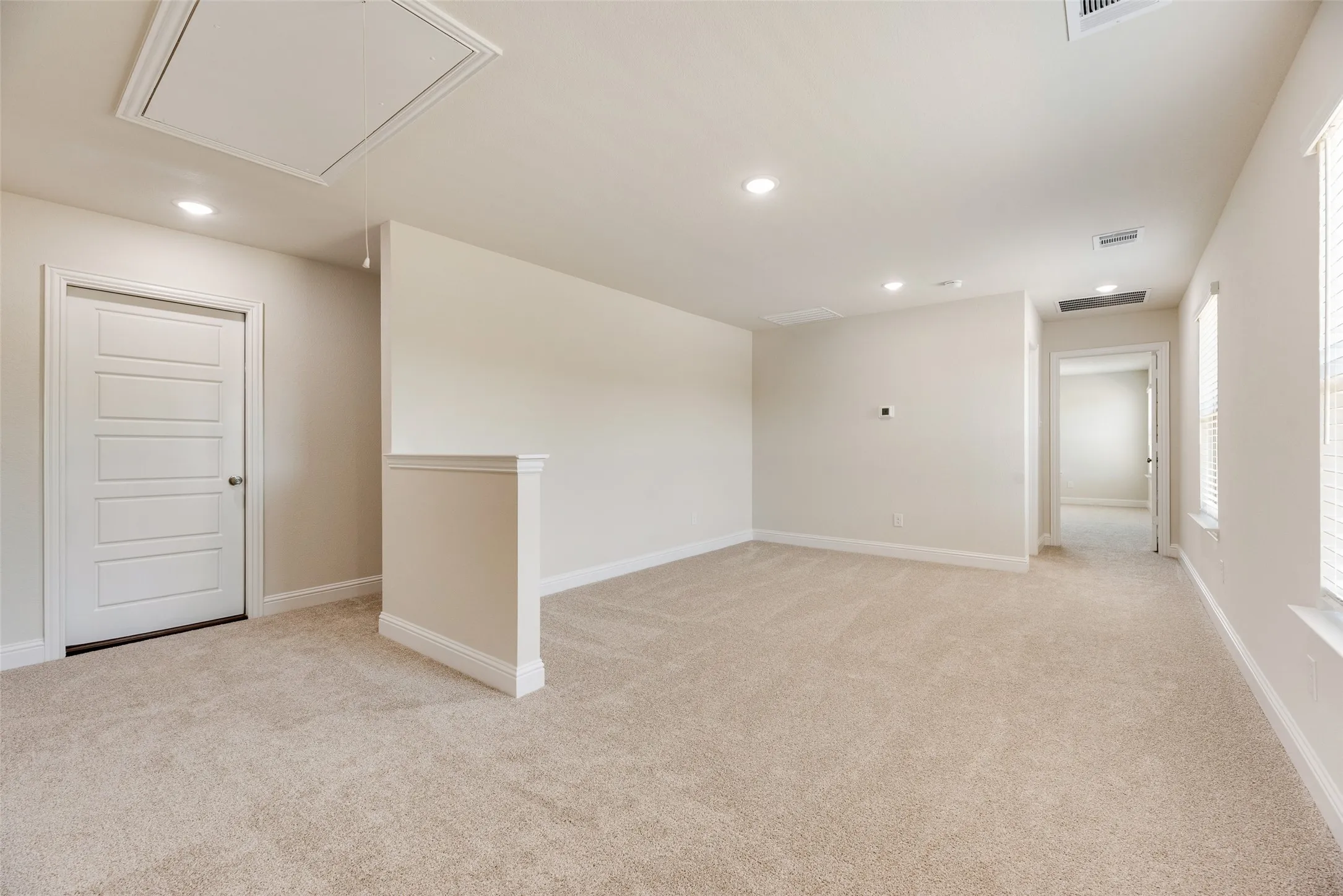 Townhouse For Rent in Tarrant County , 6918 Yellow Hammer Way, Arlington, Texas 76001, 3 Bedroom, 3 Bathroom, 2 Garage spaces, 1,860 Sqft, built in 2026, mls#21342589, Real Estate Agent in Arlington, Homes For Rent in Tarrant county, Homes For Rent in Arlington, Realtor in Arlington Texas, Real Estate Brokerage Independent Realty Texas, Luminita Cordes Realtor