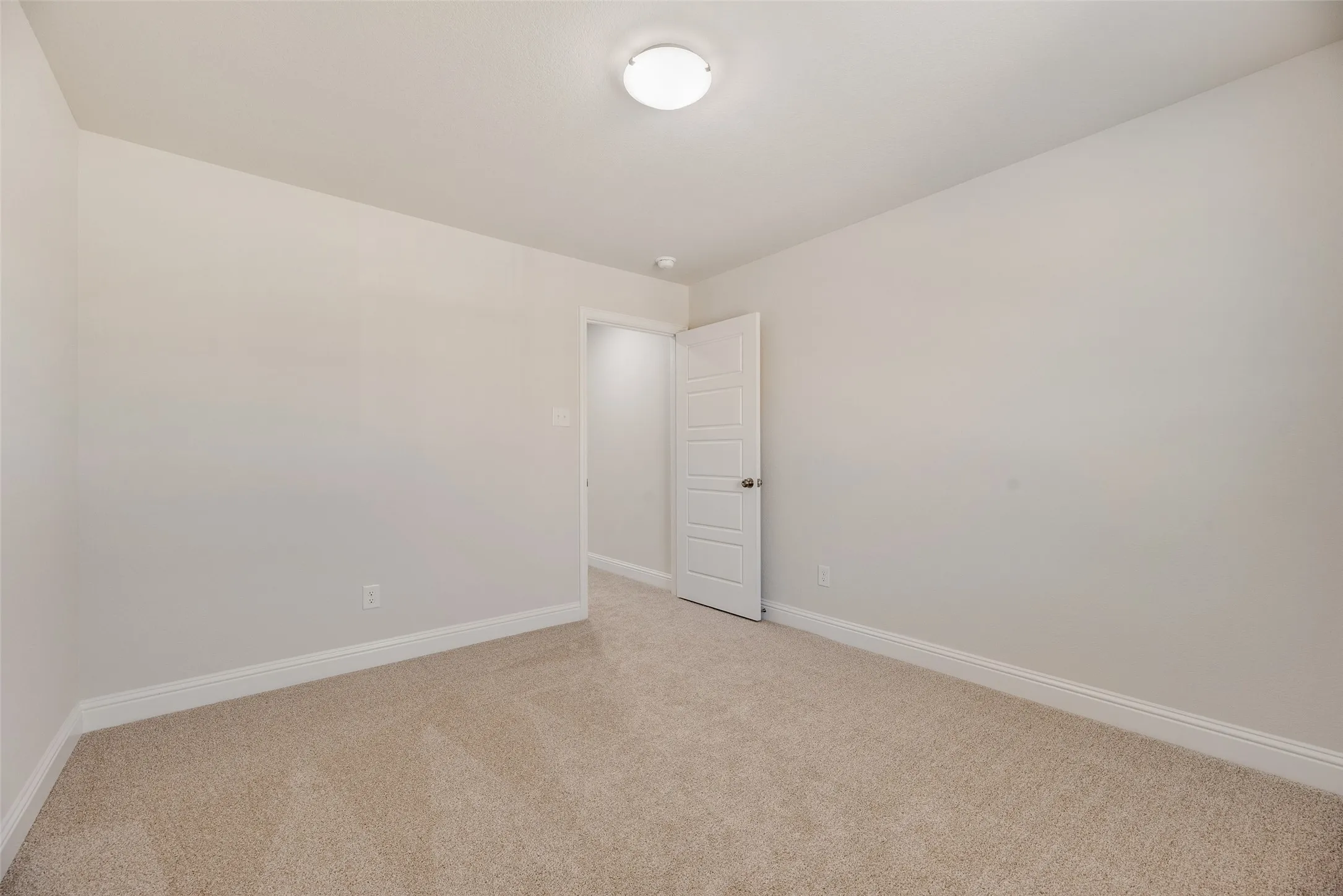 Townhouse For Rent in Tarrant County , 6918 Yellow Hammer Way, Arlington, Texas 76001, 3 Bedroom, 3 Bathroom, 2 Garage spaces, 1,860 Sqft, built in 2026, mls#21342589, Real Estate Agent in Arlington, Homes For Rent in Tarrant county, Homes For Rent in Arlington, Realtor in Arlington Texas, Real Estate Brokerage Independent Realty Texas, Luminita Cordes Realtor