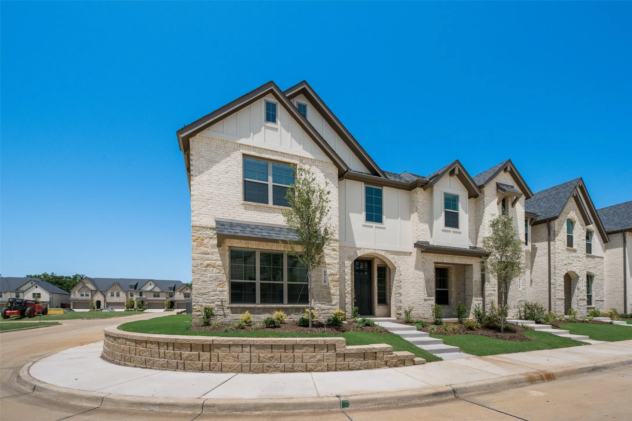 Townhouse For Rent in Tarrant County , 6918 Yellow Hammer Way, Arlington, Texas 76001, 3 Bedroom, 3 Bathroom, 2 Garage spaces, 1,860 Sqft, built in 2026, mls#21342589, Real Estate Agent in Arlington, Homes For Rent in Tarrant county, Homes For Rent in Arlington, Realtor in Arlington Texas, Real Estate Brokerage Independent Realty Texas, Luminita Cordes Realtor