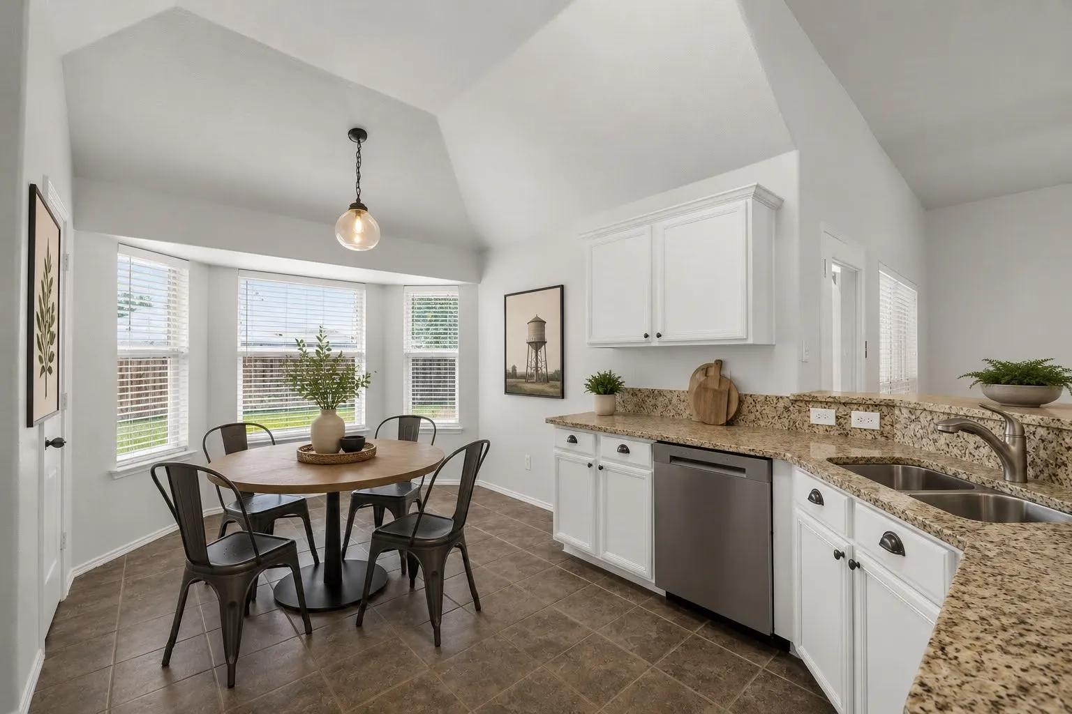 Single Family Residence For Rent in Collin County , 9313 Norfolk Lane, Mc Kinney, Texas 75071, 3 Bedroom, 2 Bathroom, 2 Garage spaces, 1,604 Sqft, built in 2001, mls#21297704, Real Estate Agent in Mc Kinney, Homes For Rent in Collin county, Homes For Rent in Mc Kinney, Realtor in Mc Kinney Texas, Real Estate Brokerage Independent Realty Texas, Luminita Cordes Realtor
