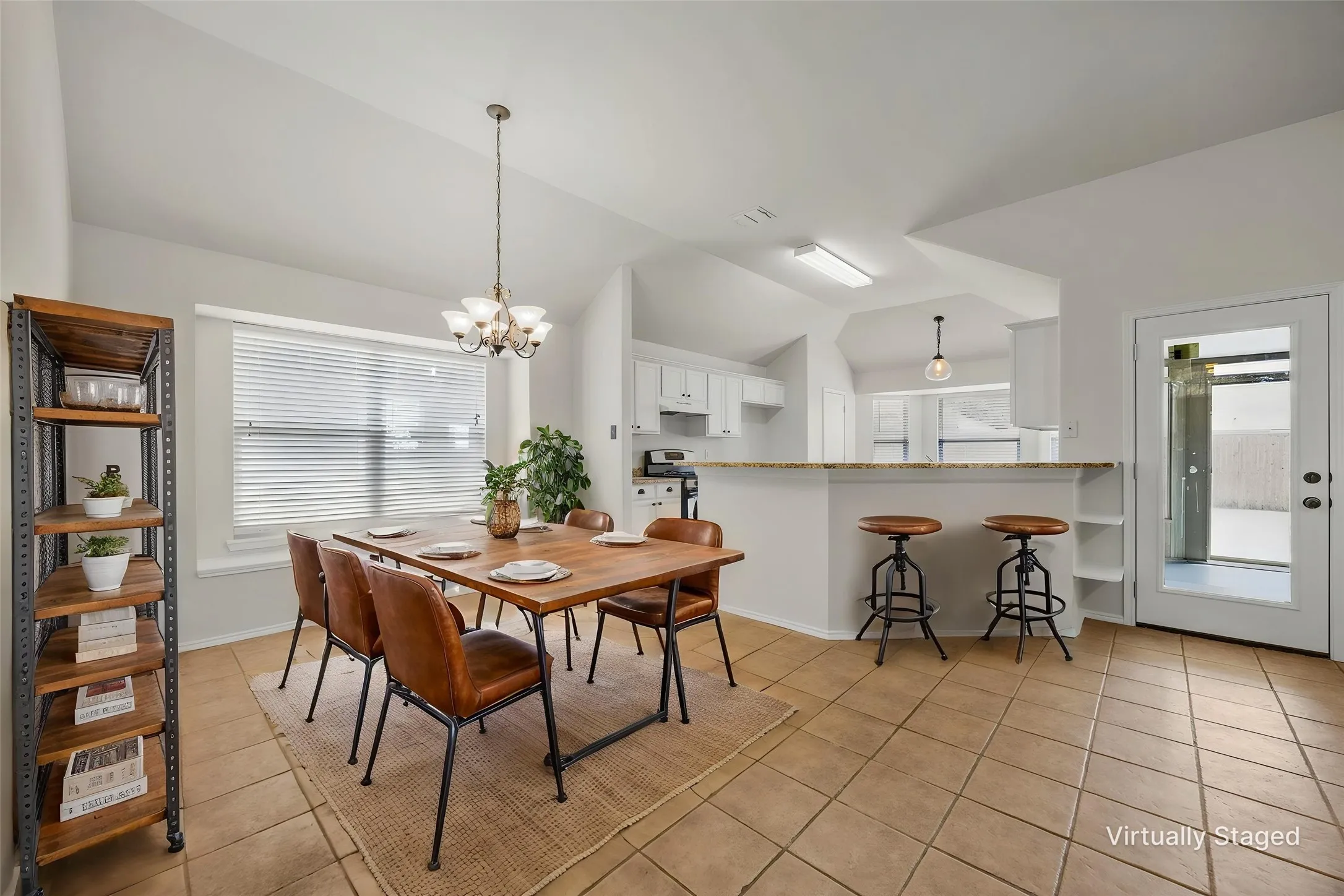 Single Family Residence For Rent in Collin County , 9313 Norfolk Lane, Mc Kinney, Texas 75071, 3 Bedroom, 2 Bathroom, 2 Garage spaces, 1,604 Sqft, built in 2001, mls#21297704, Real Estate Agent in Mc Kinney, Homes For Rent in Collin county, Homes For Rent in Mc Kinney, Realtor in Mc Kinney Texas, Real Estate Brokerage Independent Realty Texas, Luminita Cordes Realtor
