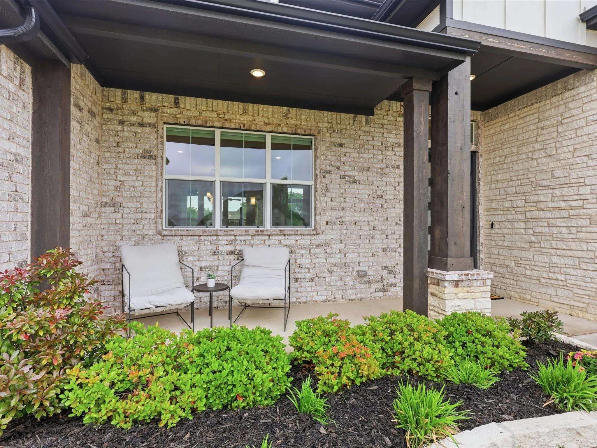 Single Family Residence For Sale in Grayson County , 300 Waterview Drive, Gunter, Texas 75058, 4 Bedroom, 3 Bathroom, 3 Garage spaces, 2,784 Sqft, built in 2023, mls#21342220, Real Estate Agent in Gunter, Homes For Sale in Grayson county, Homes For Sale in Gunter, Realtor in Gunter Texas, Real Estate Brokerage Independent Realty Texas, Luminita Cordes Realtor