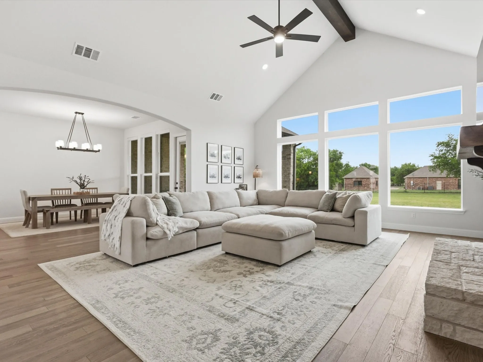 Single Family Residence For Sale in Grayson County , 300 Waterview Drive, Gunter, Texas 75058, 4 Bedroom, 3 Bathroom, 3 Garage spaces, 2,784 Sqft, built in 2023, mls#21342220, Real Estate Agent in Gunter, Homes For Sale in Grayson county, Homes For Sale in Gunter, Realtor in Gunter Texas, Real Estate Brokerage Independent Realty Texas, Luminita Cordes Realtor