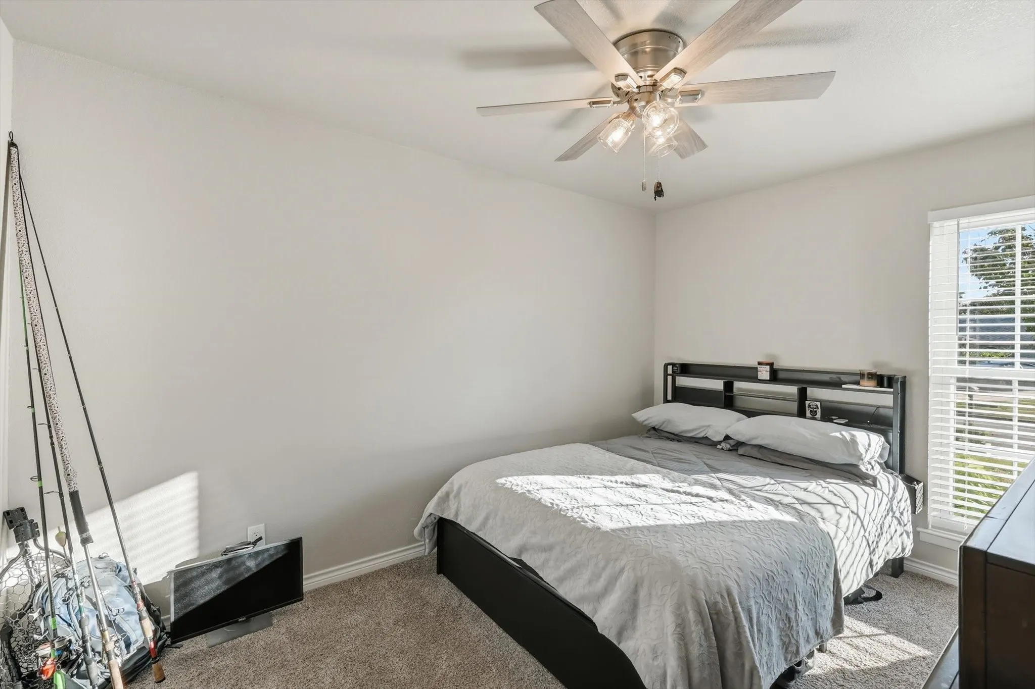 Single Family Residence For Sale in Tarrant County , 6971 Cox Lane, North Richland Hills, Texas 76182, 3 Bedroom, 2 Bathroom, 2 Garage spaces, 1,252 Sqft, built in 1969, mls#21342623, Real Estate Agent in North Richland Hills, Homes For Sale in Tarrant county, Homes For Sale in North Richland Hills, Realtor in North Richland Hills Texas, Real Estate Brokerage Independent Realty Texas, Luminita Cordes Realtor