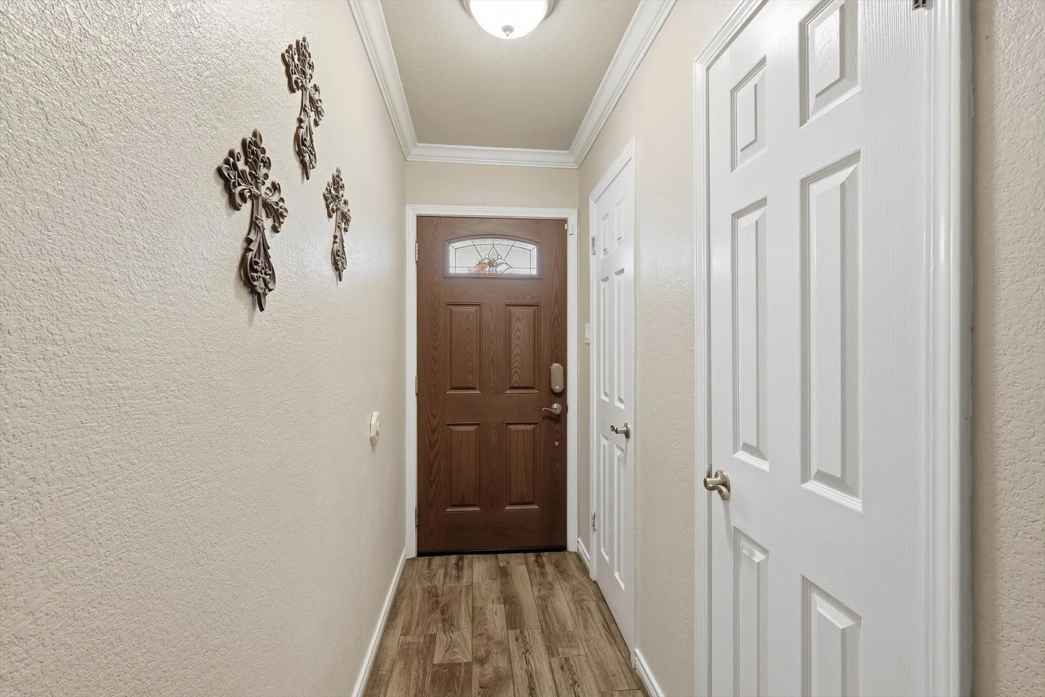 Single Family Residence For Sale in Tarrant County , 6971 Cox Lane, North Richland Hills, Texas 76182, 3 Bedroom, 2 Bathroom, 2 Garage spaces, 1,252 Sqft, built in 1969, mls#21342623, Real Estate Agent in North Richland Hills, Homes For Sale in Tarrant county, Homes For Sale in North Richland Hills, Realtor in North Richland Hills Texas, Real Estate Brokerage Independent Realty Texas, Luminita Cordes Realtor