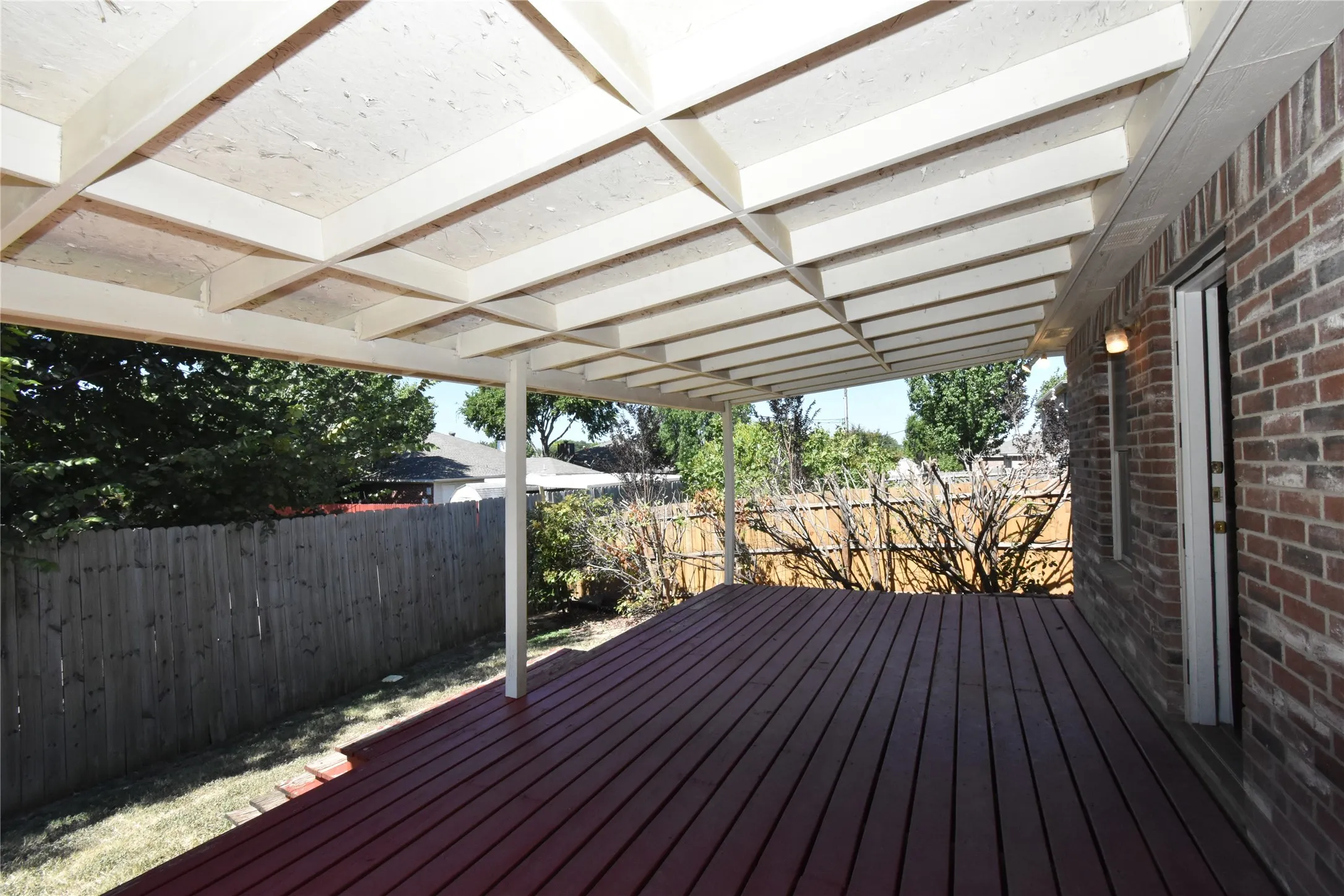 Single Family Residence For Rent in Tarrant County , 1130 Seneca Drive, Arlington, Texas 76017, 3 Bedroom, 2 Bathroom, 2 Garage spaces, 1,868 Sqft, built in 2003, mls#21321916, Real Estate Agent in Arlington, Homes For Rent in Tarrant county, Homes For Rent in Arlington, Realtor in Arlington Texas, Real Estate Brokerage Independent Realty Texas, Luminita Cordes Realtor