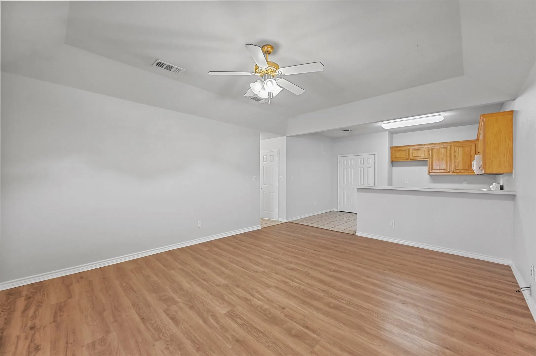 Duplex For Rent in Grayson County , 514 Harris Street, Gunter, Texas 75058, 3 Bedroom, 2 Bathroom, 2 Garage spaces, 1,136 Sqft, built in 2009, mls#21342629, Real Estate Agent in Gunter, Homes For Rent in Grayson county, Homes For Rent in Gunter, Realtor in Gunter Texas, Real Estate Brokerage Independent Realty Texas, Luminita Cordes Realtor
