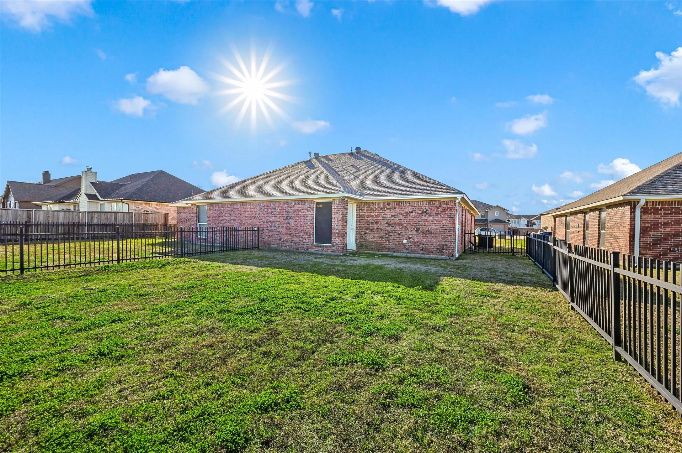 Duplex For Rent in Grayson County , 514 Harris Street, Gunter, Texas 75058, 3 Bedroom, 2 Bathroom, 2 Garage spaces, 1,136 Sqft, built in 2009, mls#21342629, Real Estate Agent in Gunter, Homes For Rent in Grayson county, Homes For Rent in Gunter, Realtor in Gunter Texas, Real Estate Brokerage Independent Realty Texas, Luminita Cordes Realtor
